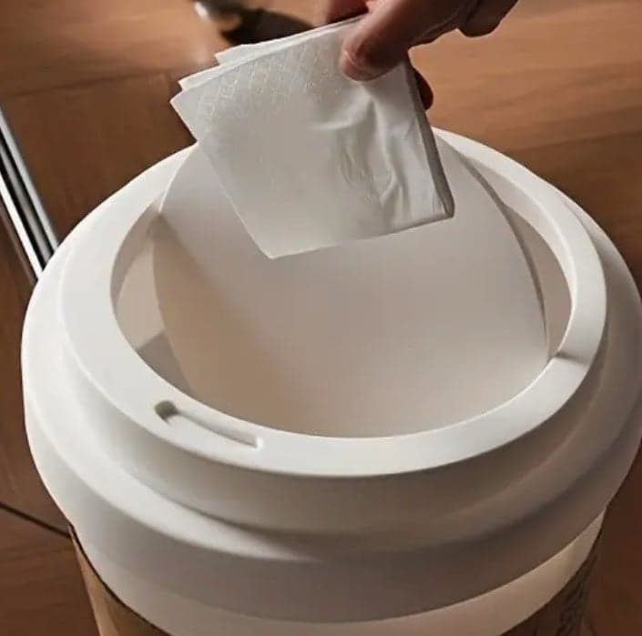 Luke’s Diner Trash Can - Thumbnail 2