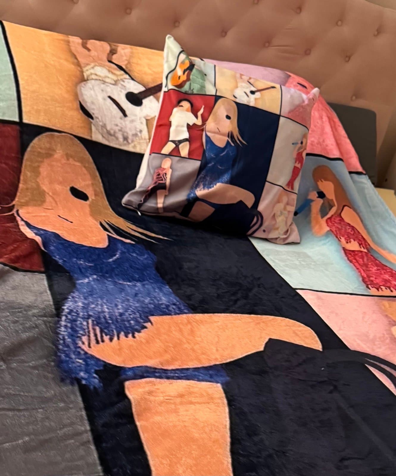 Taylor Swift ultimate fan basket - Thumbnail 5