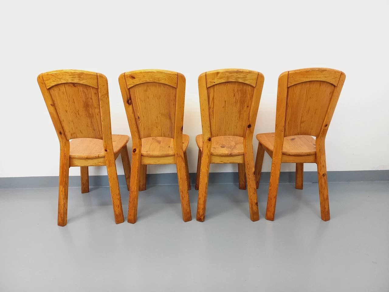 Suite Of 4 Vintage Pine Chairs - Thumbnail 2