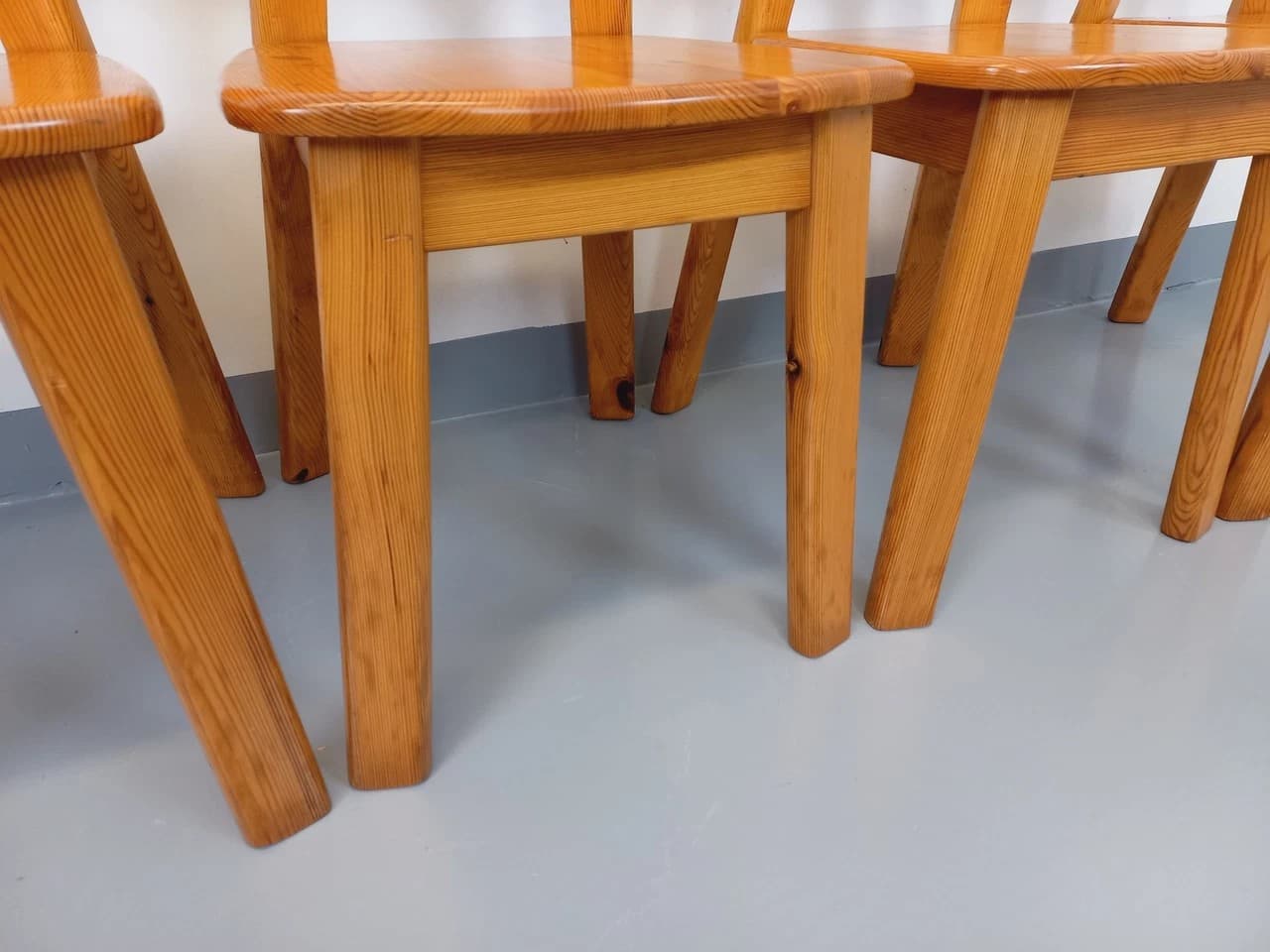 Suite Of 4 Vintage Pine Chairs - Thumbnail 4