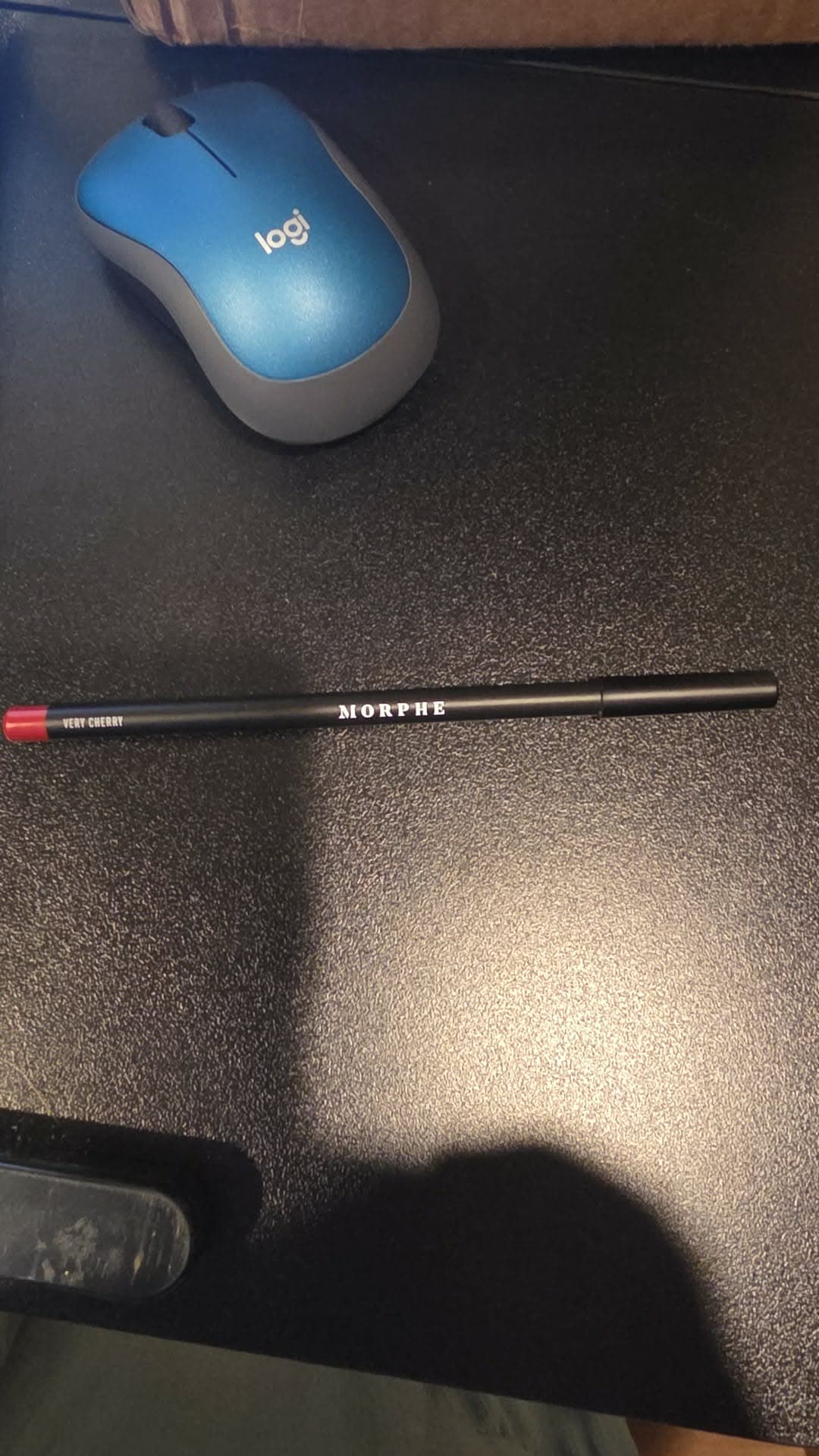 Morphe Lip liner, shade Very Cherry