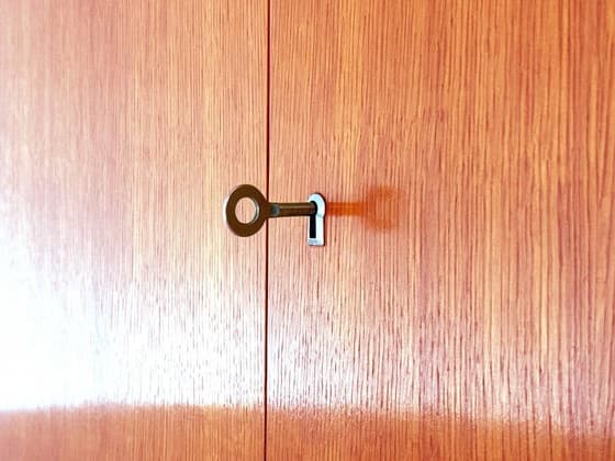 Vintage U-450 display cabinet – Jiroutek for Interier Praha - Thumbnail 7