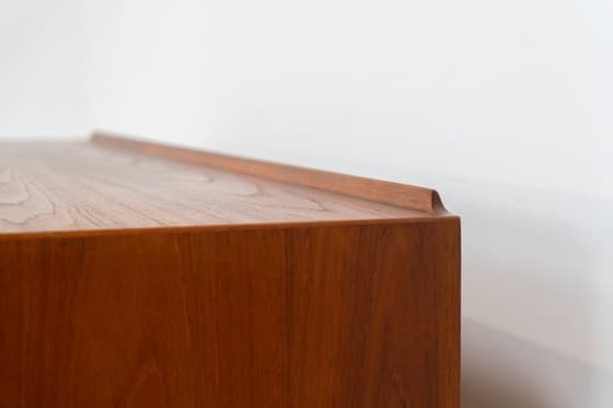 Rare “OS29” sideboard by Arne Vodder for Sibast (Denmark, 1950s). - Thumbnail 11