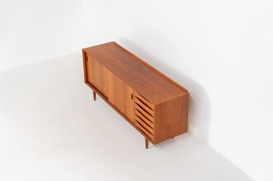 Rare “OS29” sideboard by Arne Vodder for Sibast (Denmark, 1950s). - Thumbnail 7