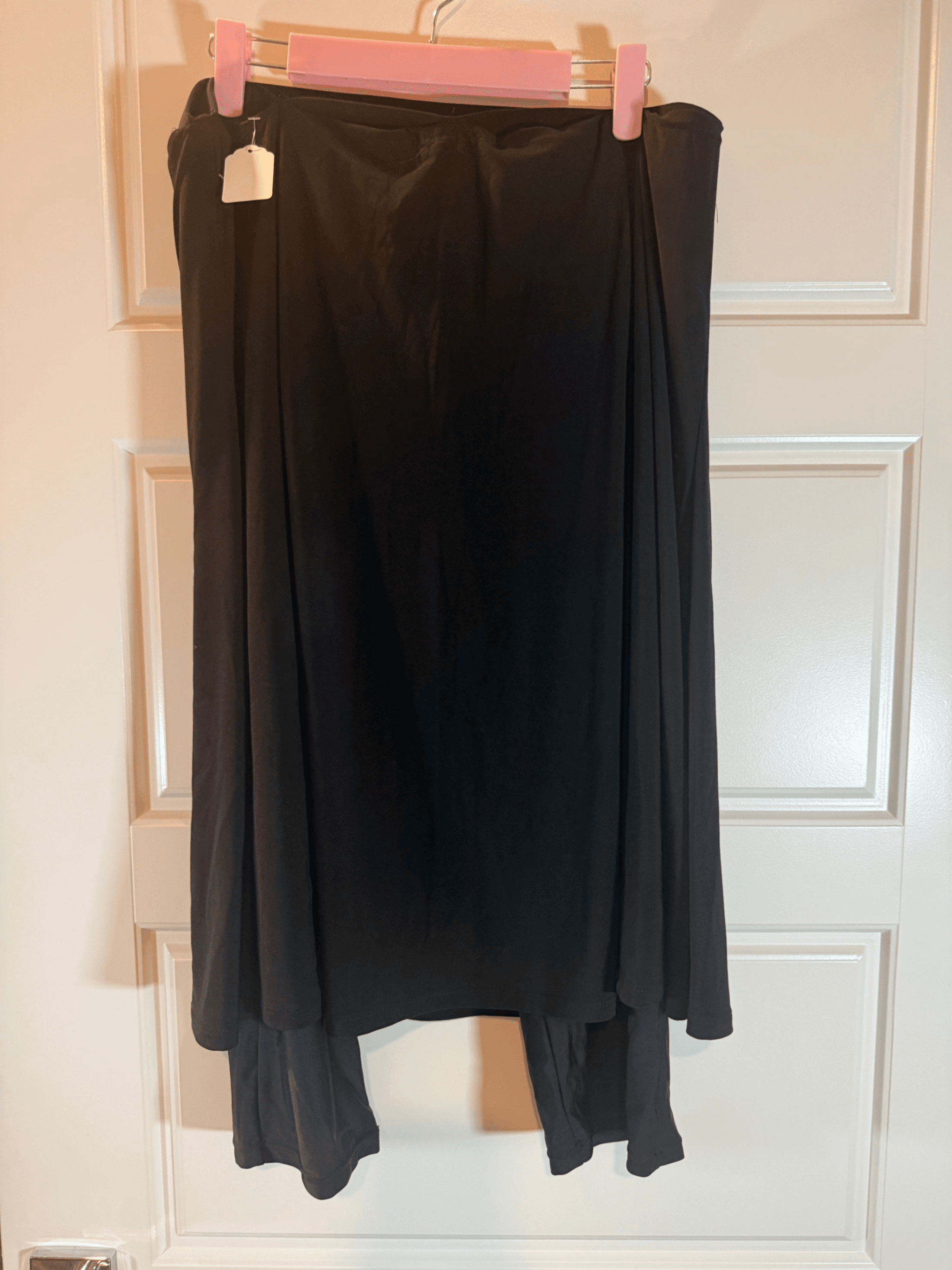 Black athletic skirt with legggings Size XXL - Image 1