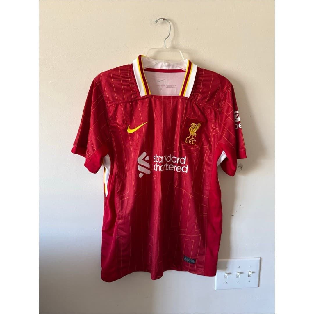 Men’s Nike Liverpool FC 24/25 Red Soccer Football Jersey Sz L - NWOT - Image 1
