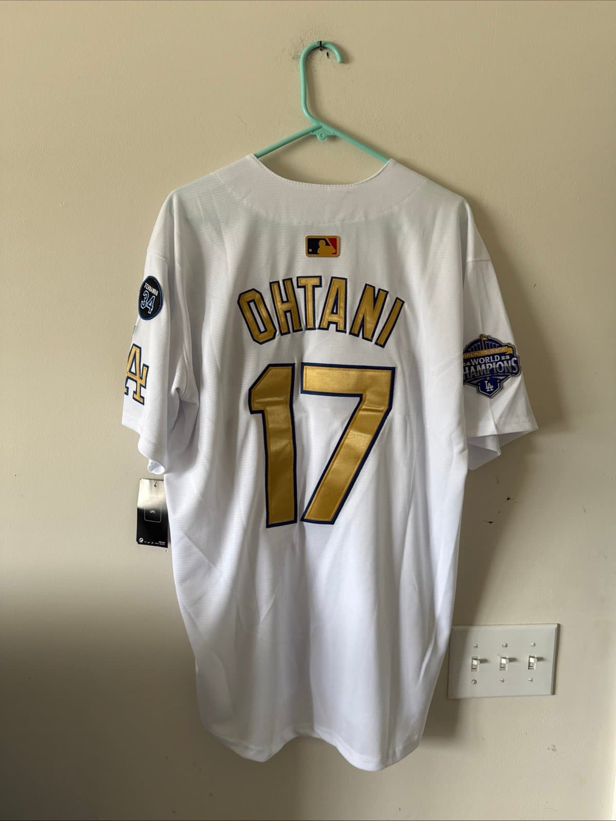 Men’s Nike Shohei Ohtani #17 LA Dodgers 2025 Gold Collection Limited Jersey Sz L - Thumbnail 7