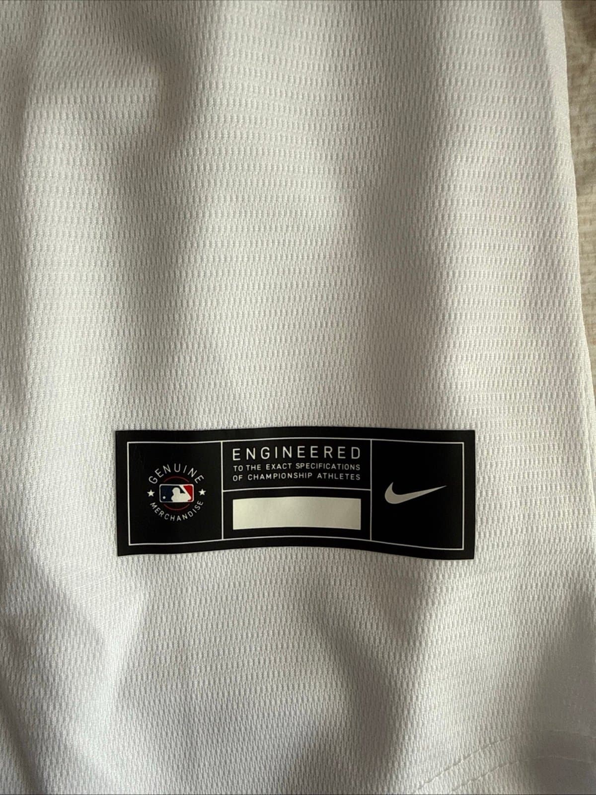 Men’s Nike Shohei Ohtani #17 LA Dodgers 2025 Gold Collection Limited Jersey Sz L - Thumbnail 3