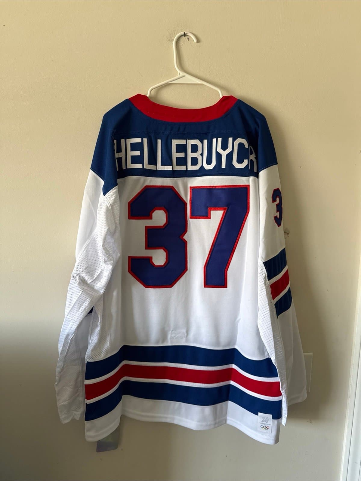 Men’s Nike Connor Hellebuyck #37 Team USA Hockey Jersey 2026 Olympics Sz XL NWT - Thumbnail 6