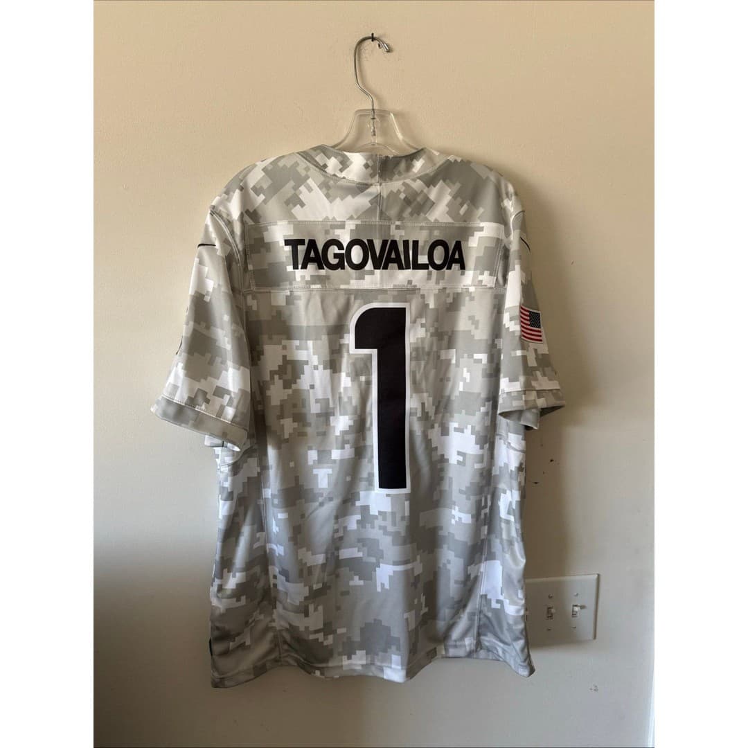 Men’s Nike Tua Tagovailoa #1 Miami Dolphins Salute to Service Vapor Jersey Sz L - Thumbnail 7