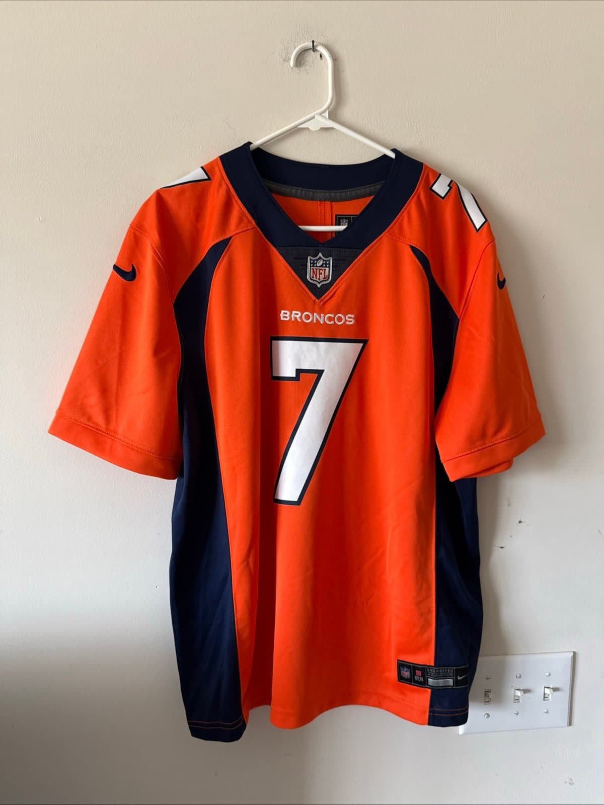 Men’s Nike John Elway #7 Denver Broncos Vapor Lmtd NFL Jersey Sz L - Orange RARE - Image 1