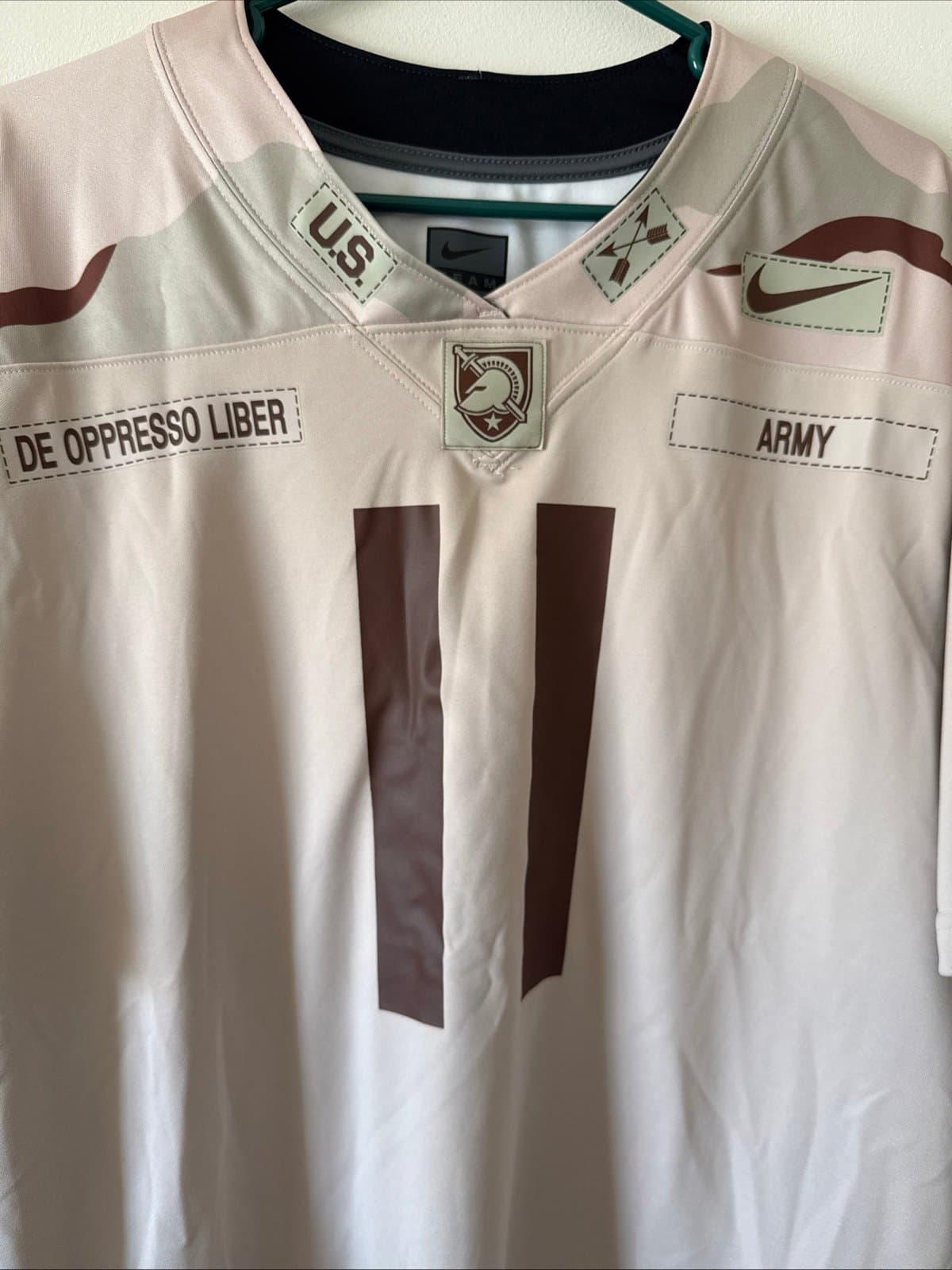 Men’s Nike Army Black Knights #11 Rivalry Special Game Jersey 2021 Oatmeal Sz XL - Thumbnail 2