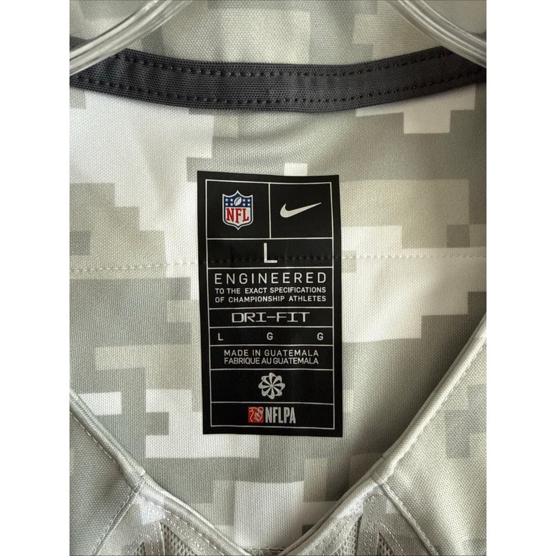 Men’s Nike Tua Tagovailoa #1 Miami Dolphins Salute to Service Vapor Jersey Sz L - Thumbnail 4