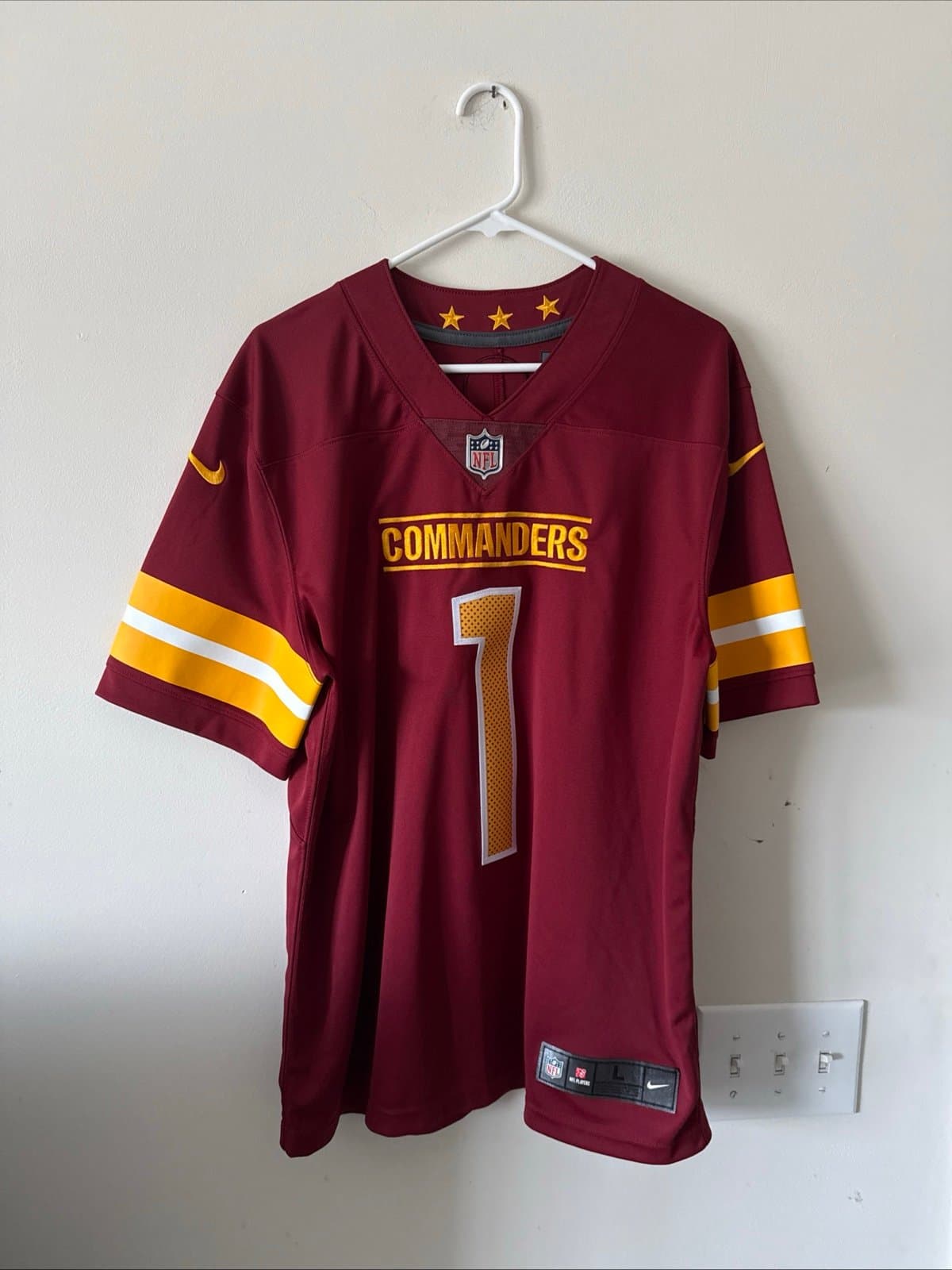 Men’s Nike Jahan Dotson #1 Washington Commanders Vapor Lmtd Jersey Sz L - Red - Image 1