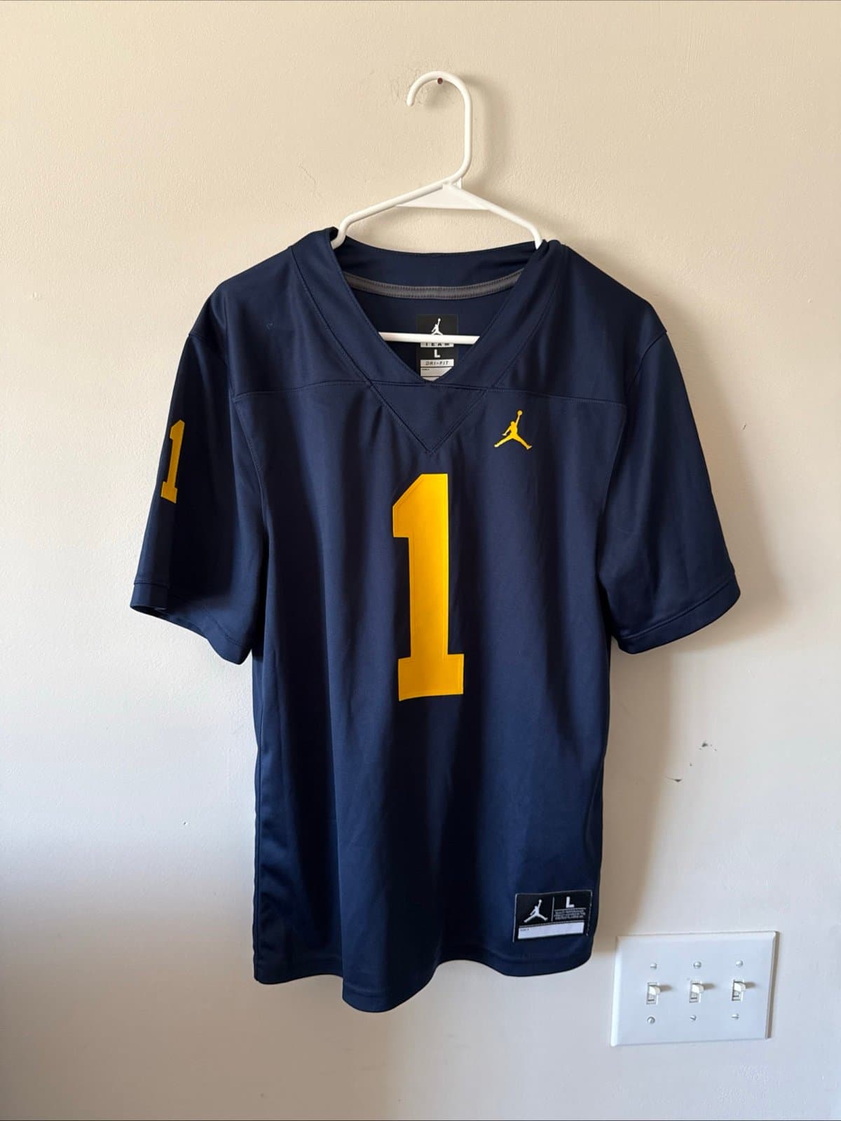 Boy’s Nike Jordan Michigan Wolverines #1 Dri-FIT Football Jersey Sz Youth L - Image 1