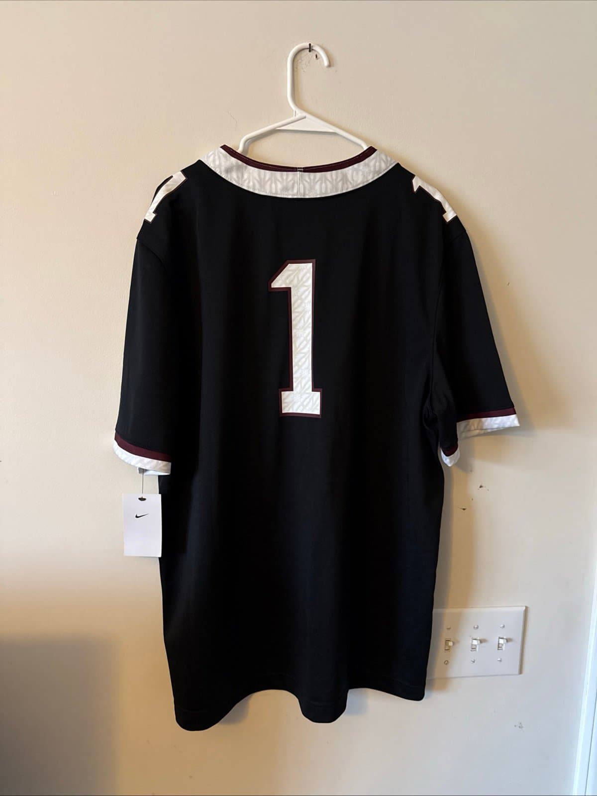 Men's Nike Minnesota Golden Gophers #1 Alternate Jersey Sz XL - Black NWT - Thumbnail 6