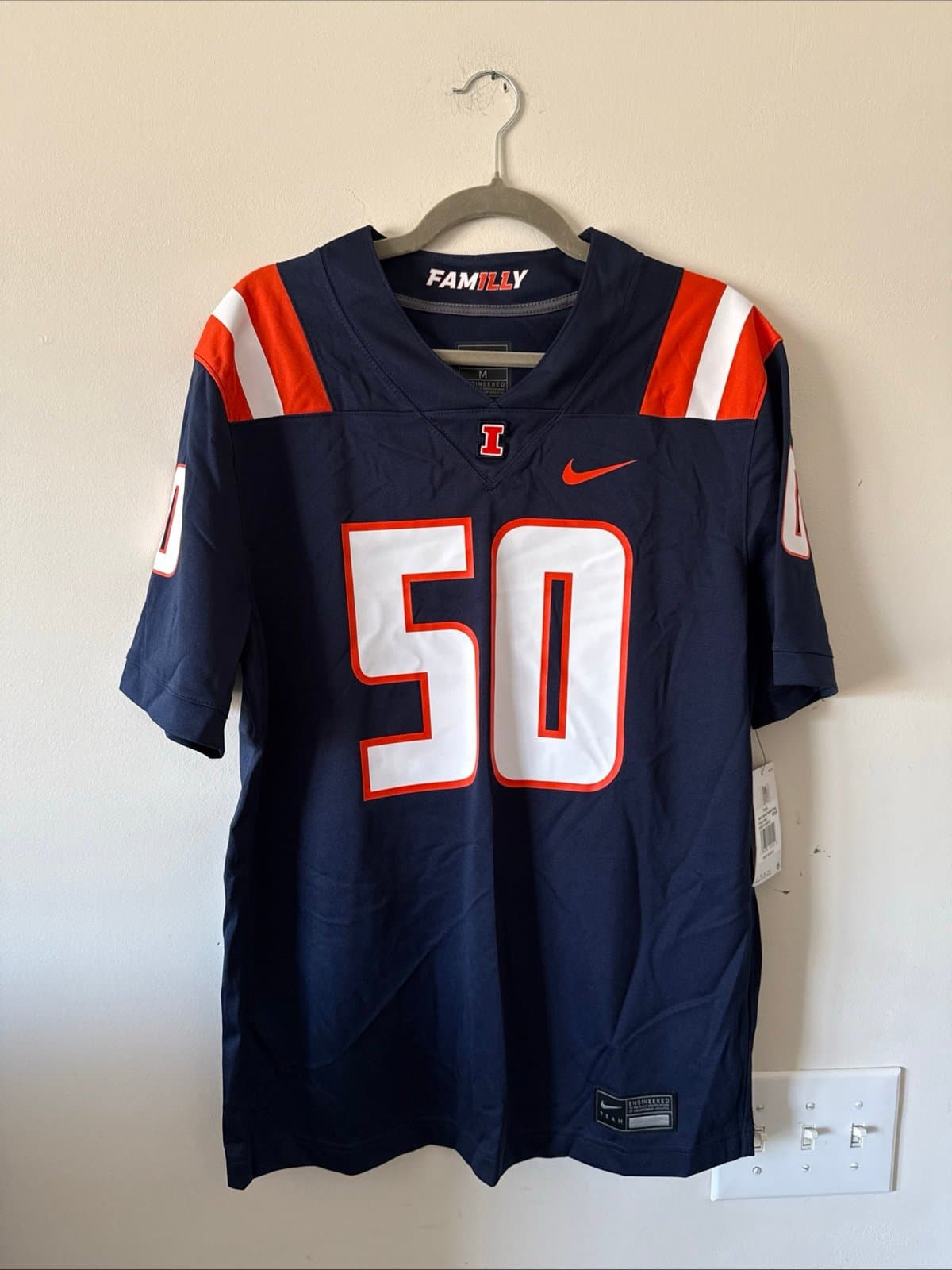 Men's Nike #50 Illinois Fighting Illini Untouchable NCAA Jersey Sz M - NWT - Image 1