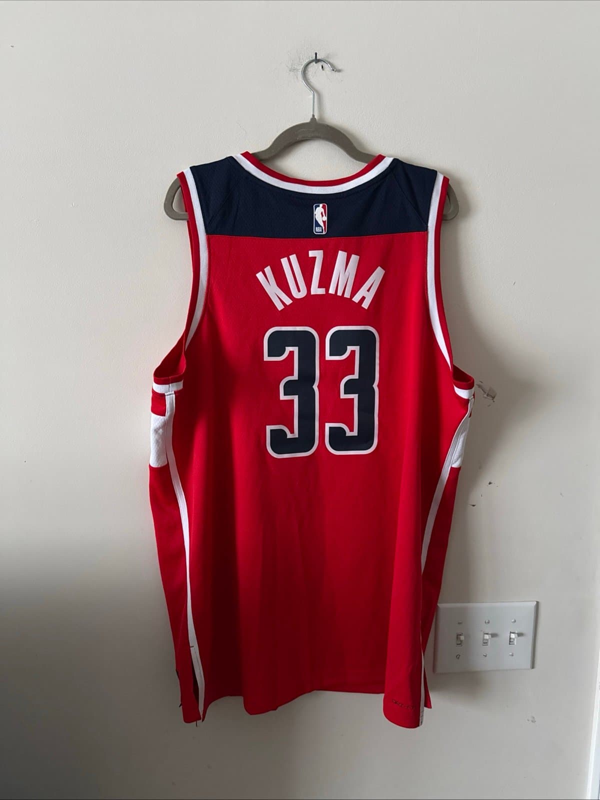 Men’s Nike Kyle Kuzma #33 Washington Wizards Swingman Icon Jersey Sz 52 Red NWT - Thumbnail 7
