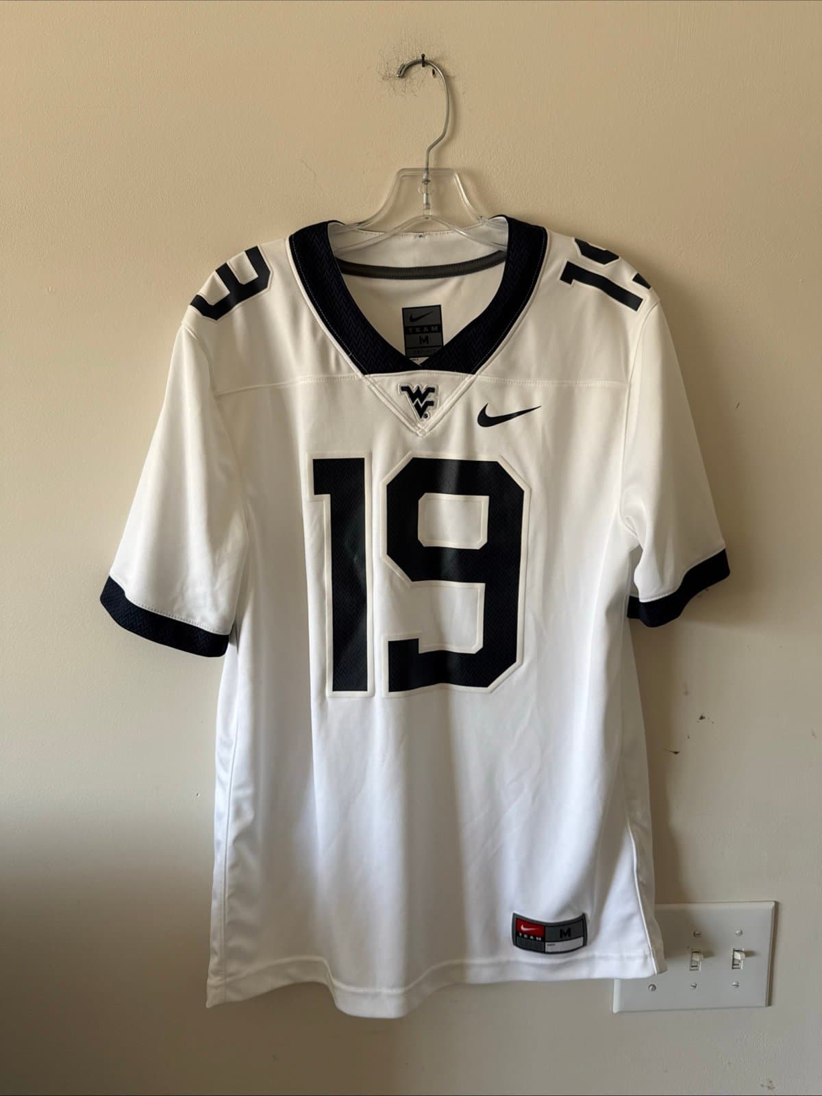 Men’s Nike West Virginia Mountaineers #19 Football NCAA Jersey Sz M - White RARE