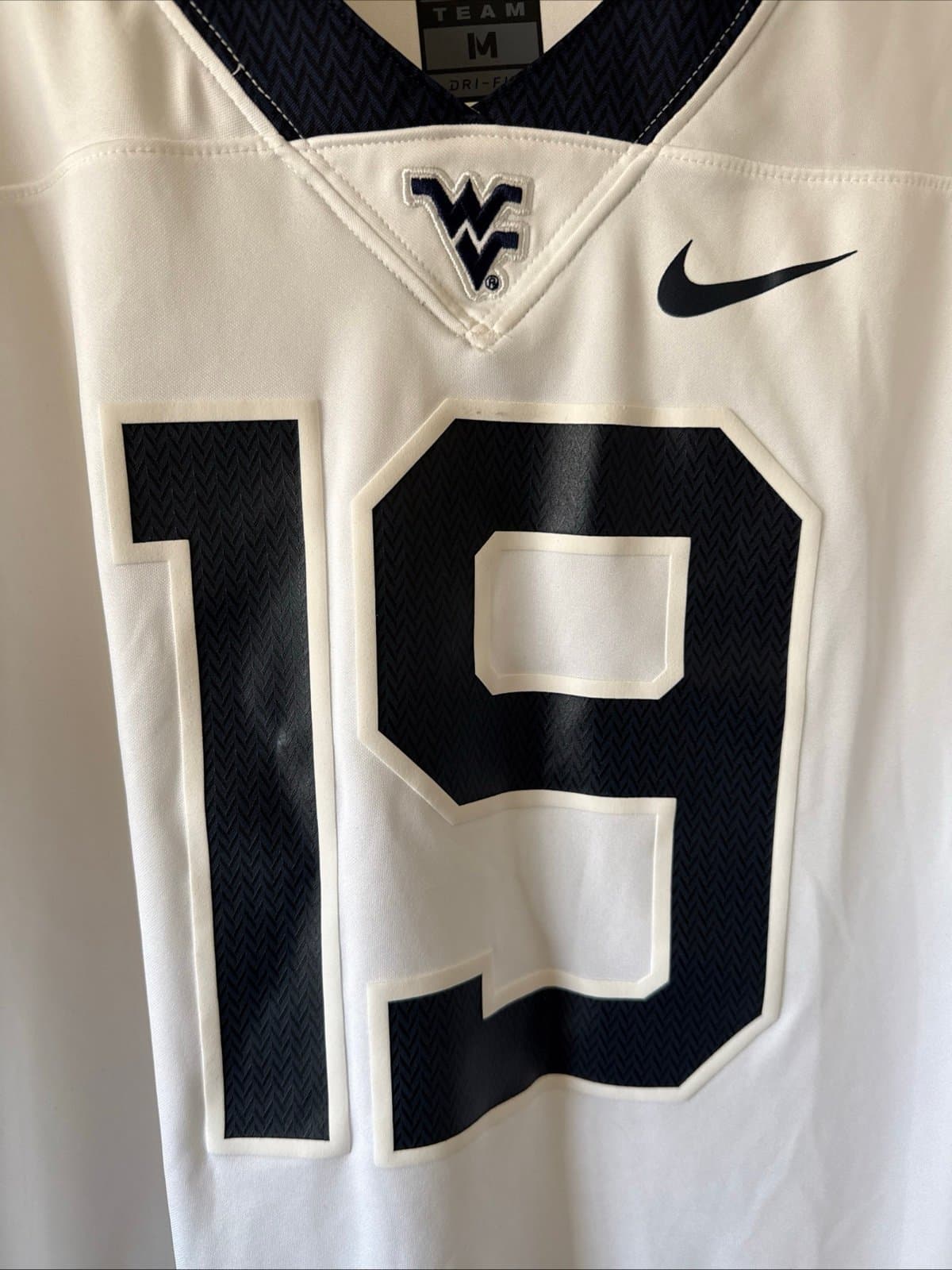 Men’s Nike West Virginia Mountaineers #19 Football NCAA Jersey Sz M - White RARE - Thumbnail 2