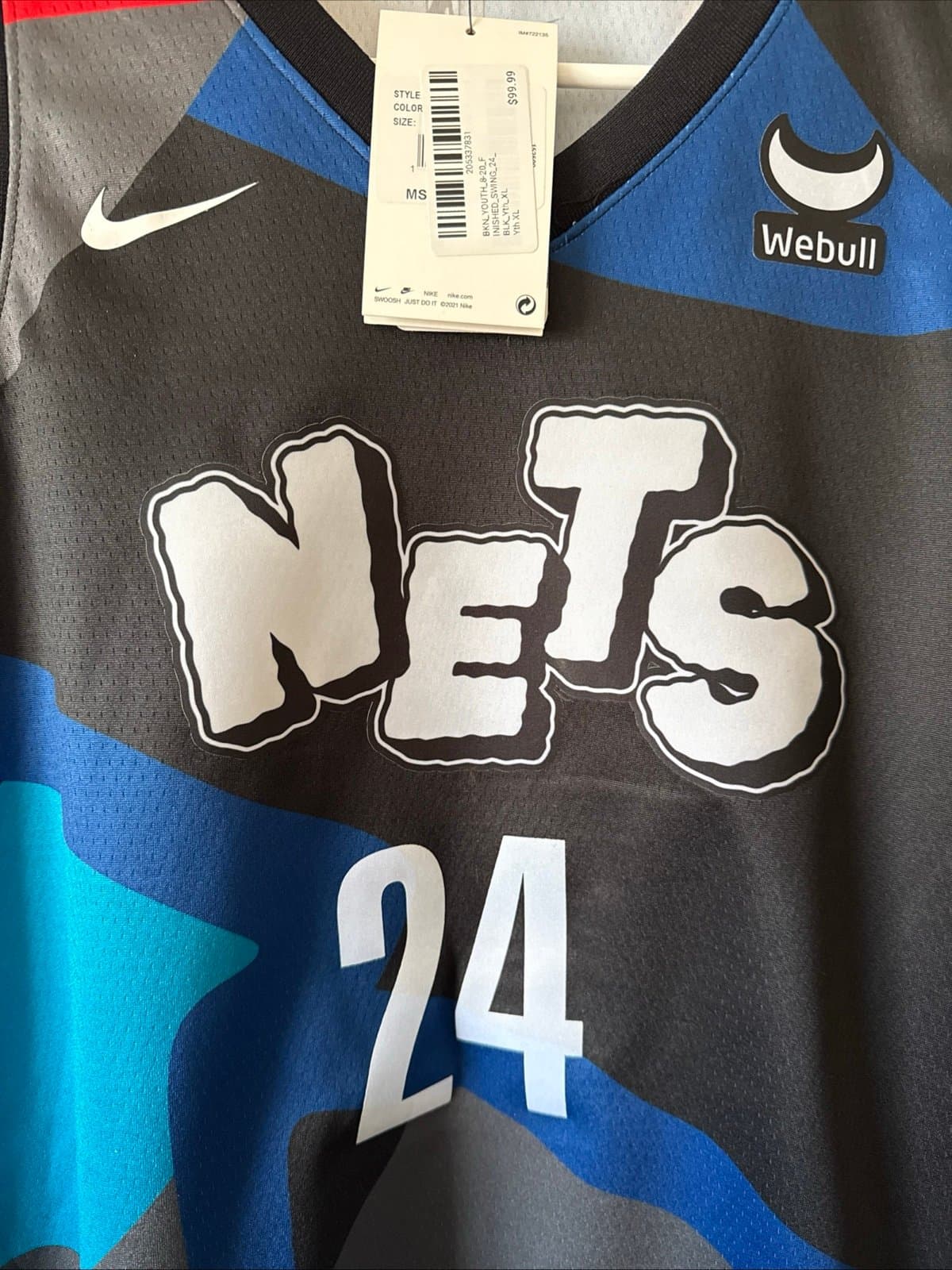 Boy’s Nike Cam Thomas #24 Brooklyn Nets KAWS 2023 City Edition Jersey Sz XL NWT - Thumbnail 2