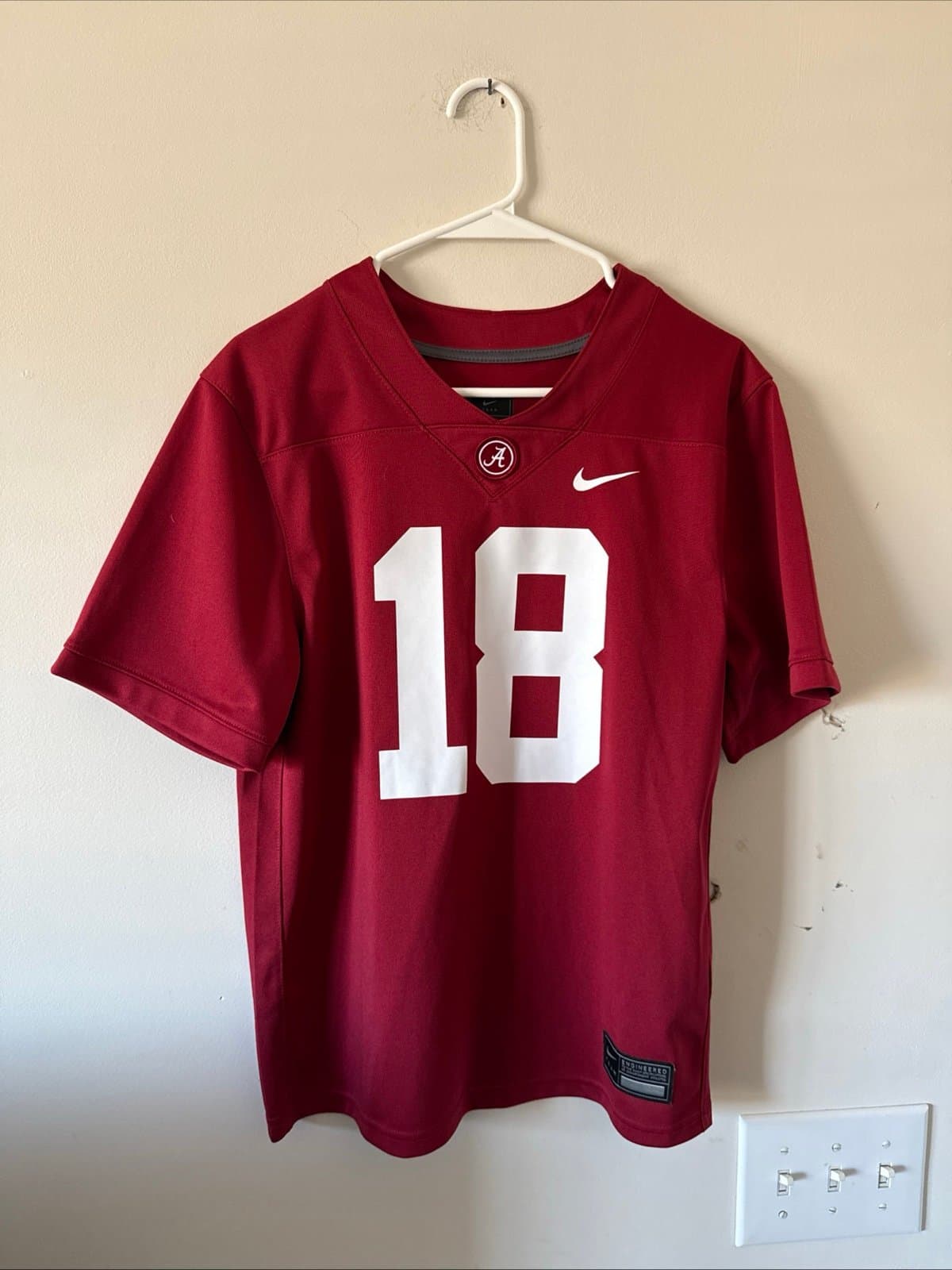 Boy’s Nike Alabama Crimson Tide #18 Crimson Dri-FIT Football Jersey Sz L - Red - Image 1