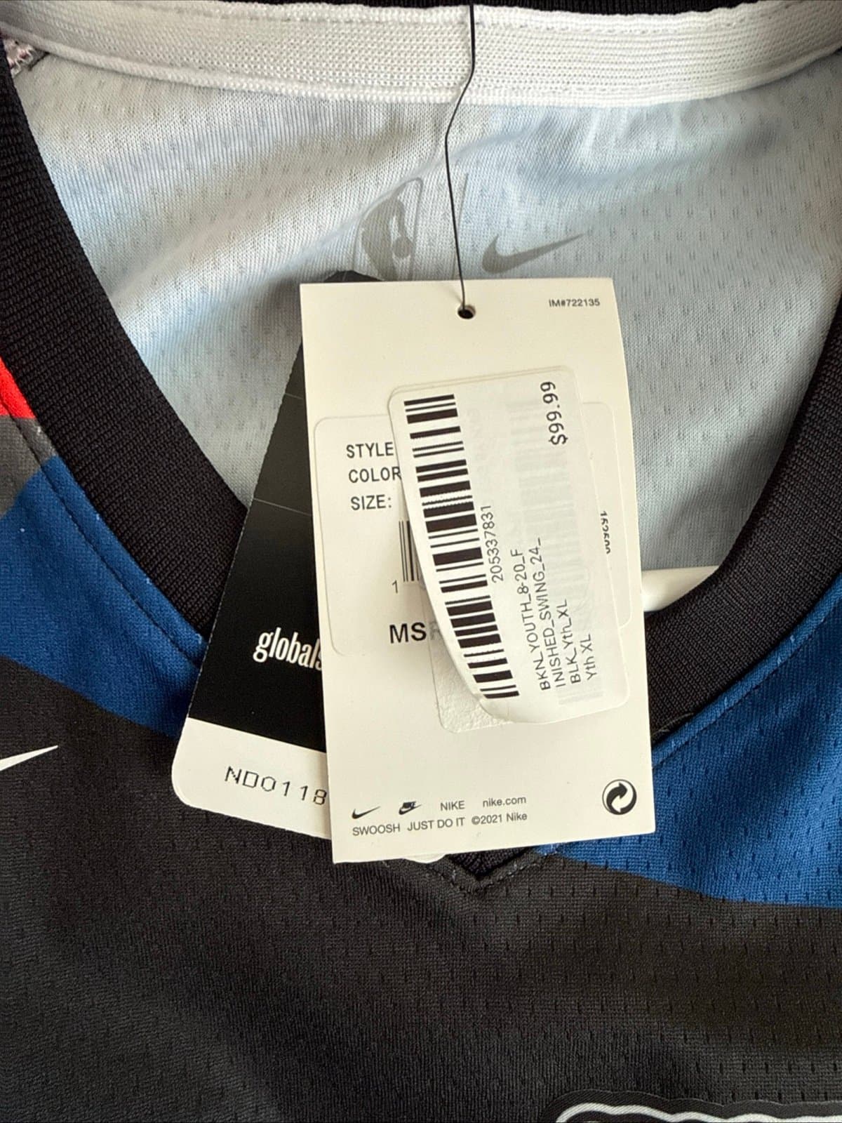 Boy’s Nike Cam Thomas #24 Brooklyn Nets KAWS 2023 City Edition Jersey Sz XL NWT - Thumbnail 5