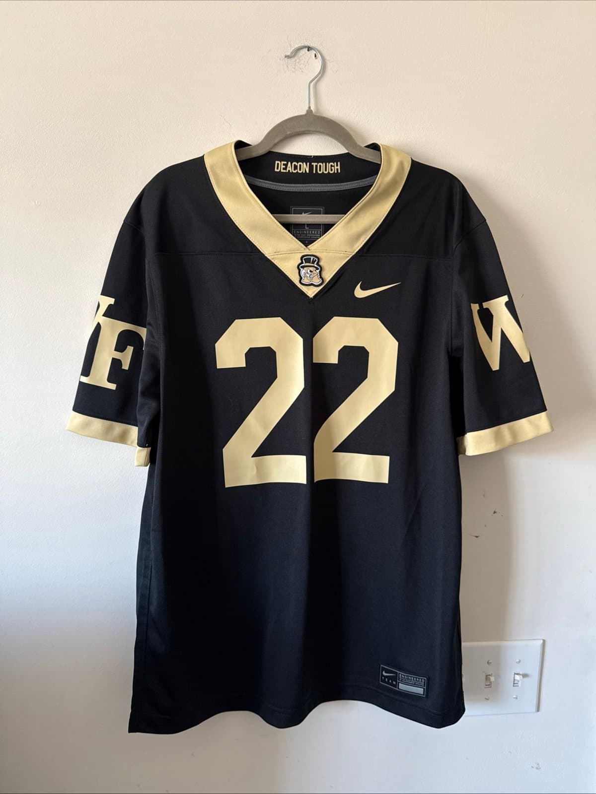 Men’s Nike Wake Forest Demon Deacons #22 Football Jersey Untouchable Sz L Black - Image 1