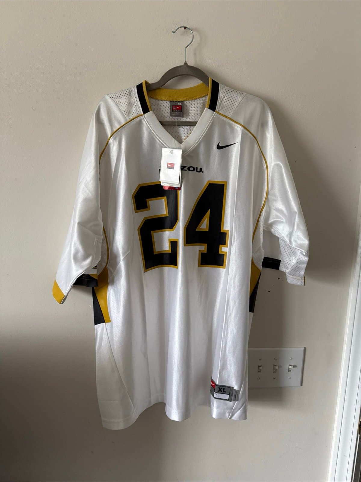 Men’s Nike Missouri Tigers #24 Mizzou Football Jersey Sz XL - White NWT - Image 1