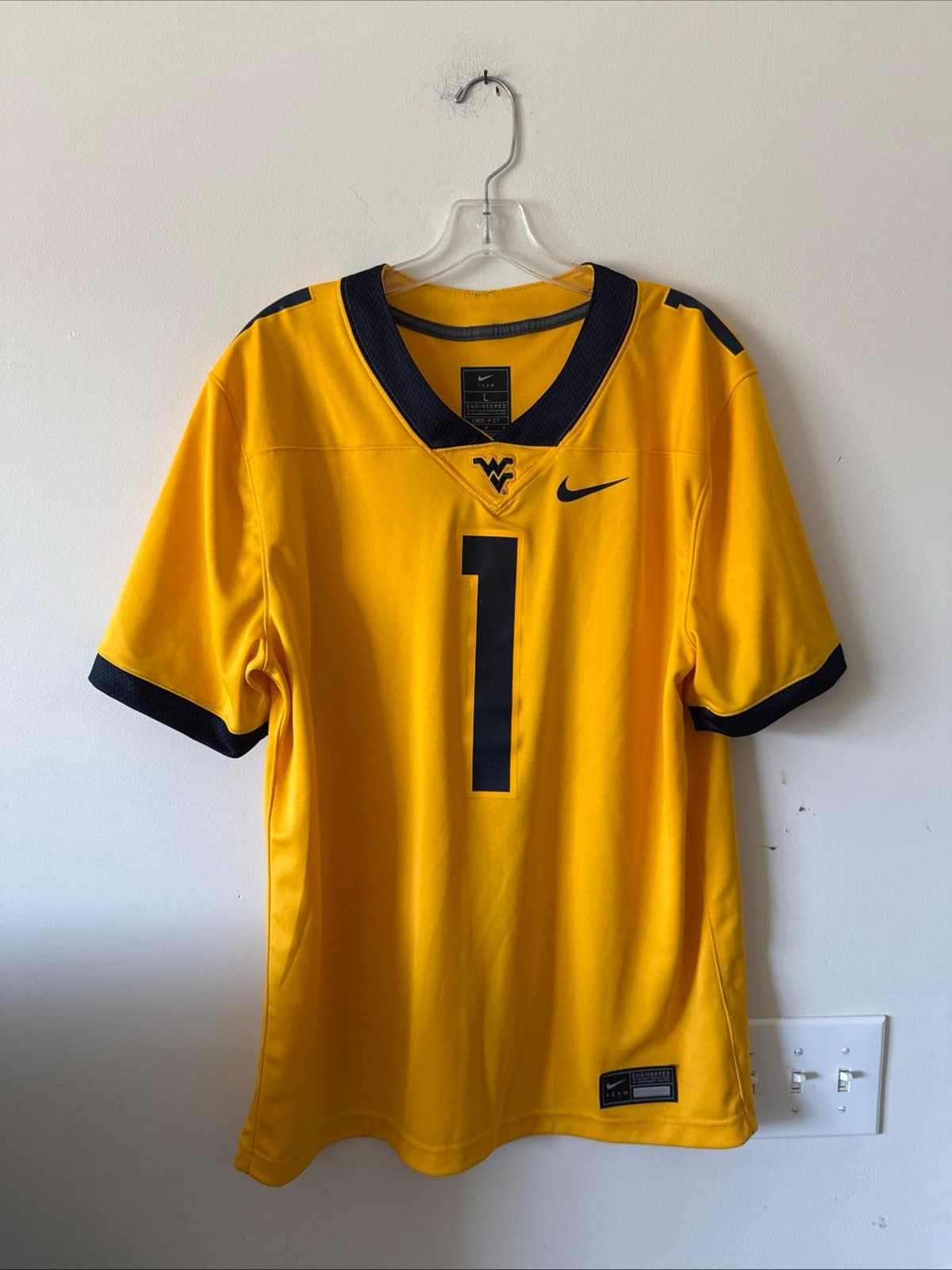 Men’s Nike West Virginia Mountaineers #1 Football NCAA Jersey Sz L - Gold RARE - Image 1