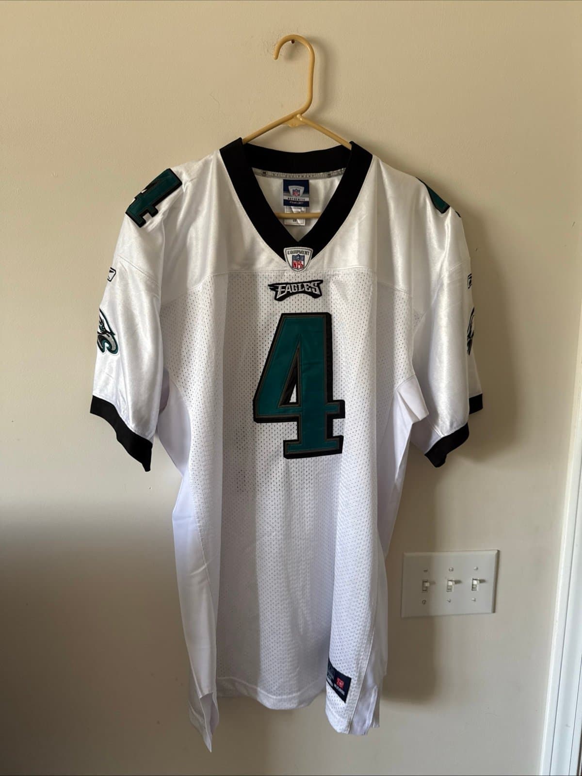 Men’s Reebok Kevin Kolb #4 Philadelphia Eagles Jersey Stitched Sz 52 - White - Image 1