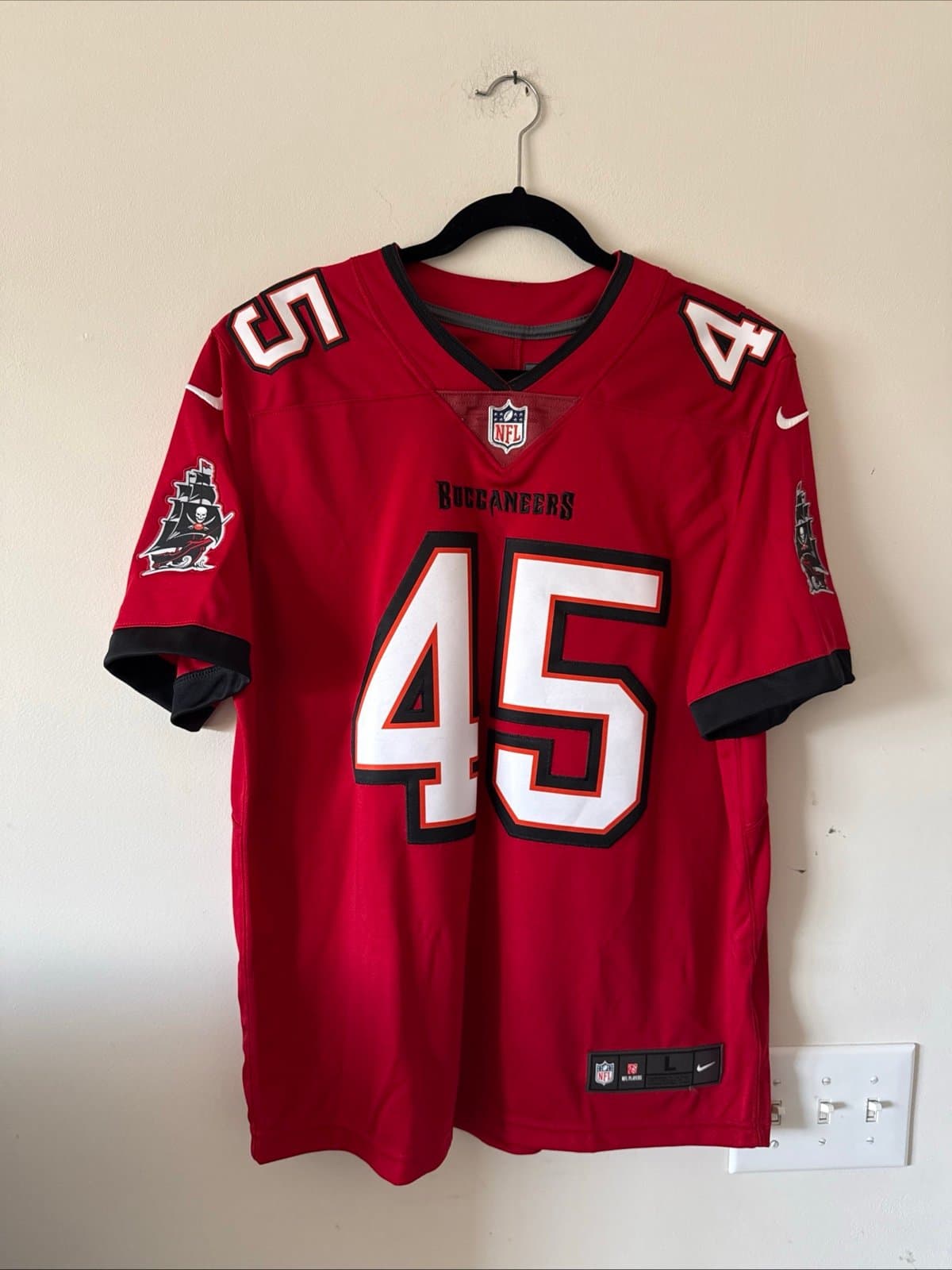 Men’s Nike XL Devin White #45 Tampa Bay Buccaneers Vapor Lmtd Jersey Sz L - Red - Image 1