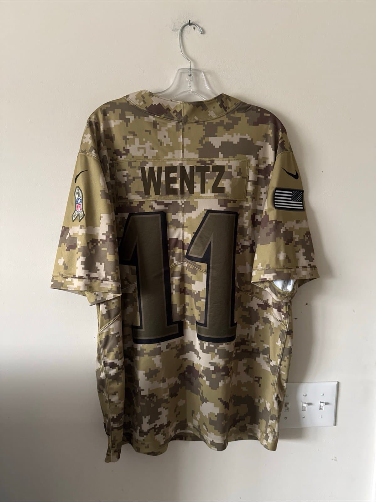 Men's Nike Carson Wentz #11 Philadelphia Eagles Salute To Service Jersey Sz 2XL - Thumbnail 6