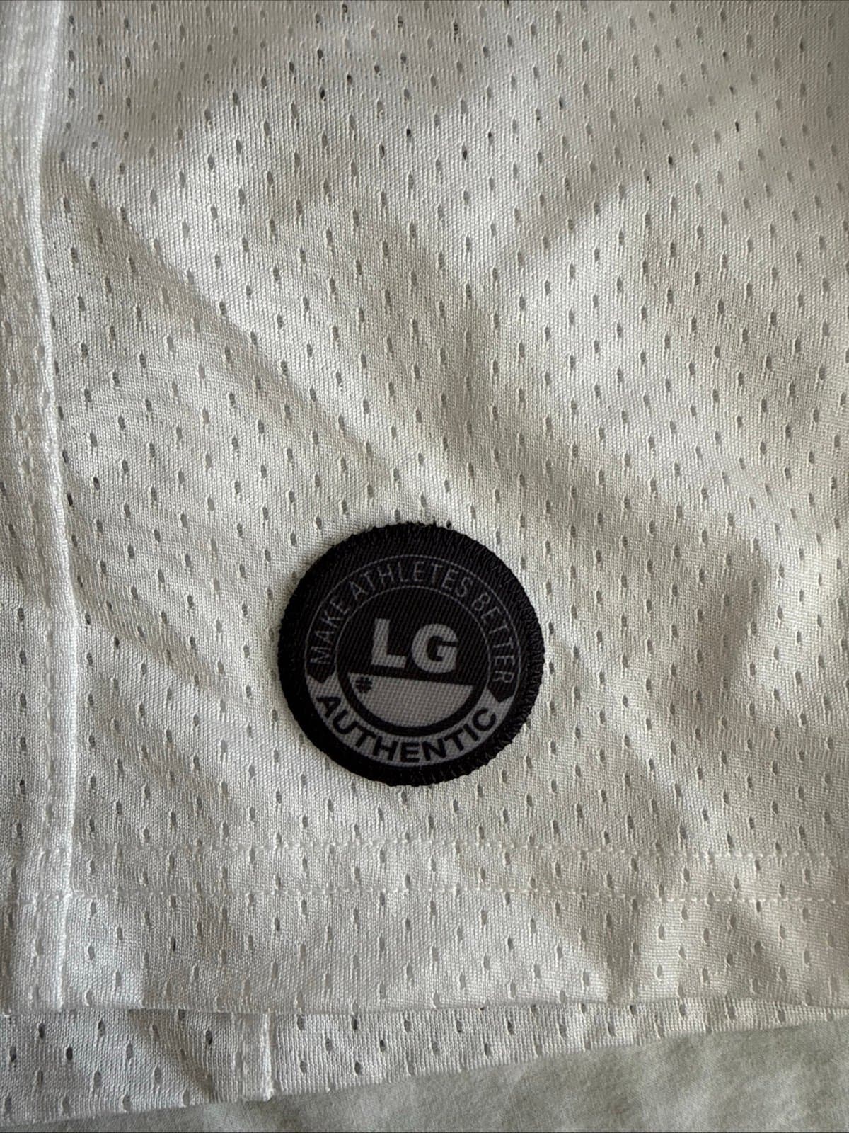 Men’s Under Armour Russell Wilson #16 Wisconsin Badgers Jersey Sz L - White NWT - Thumbnail 3