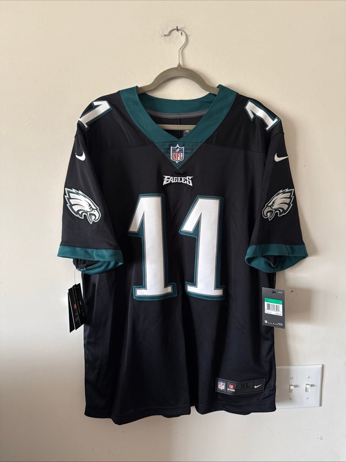 Men’s Nike Carson Wentz #11 Philadelphia Eagles Vapor Limited Jersey Sz XL - NWT - Image 1