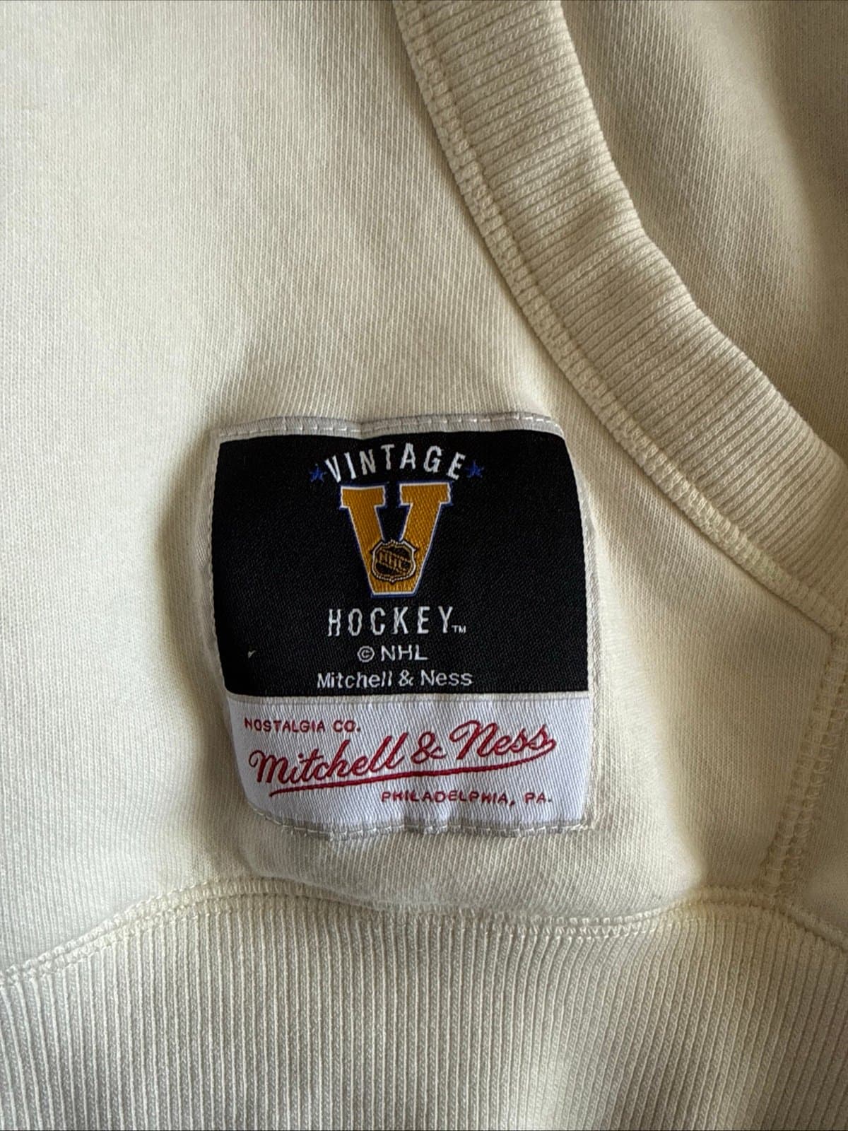 Men’s Mitchell & Ness Hartford Whalers Cream Walk-Off Fleece Hoodie Sz L - RARE - Thumbnail 3