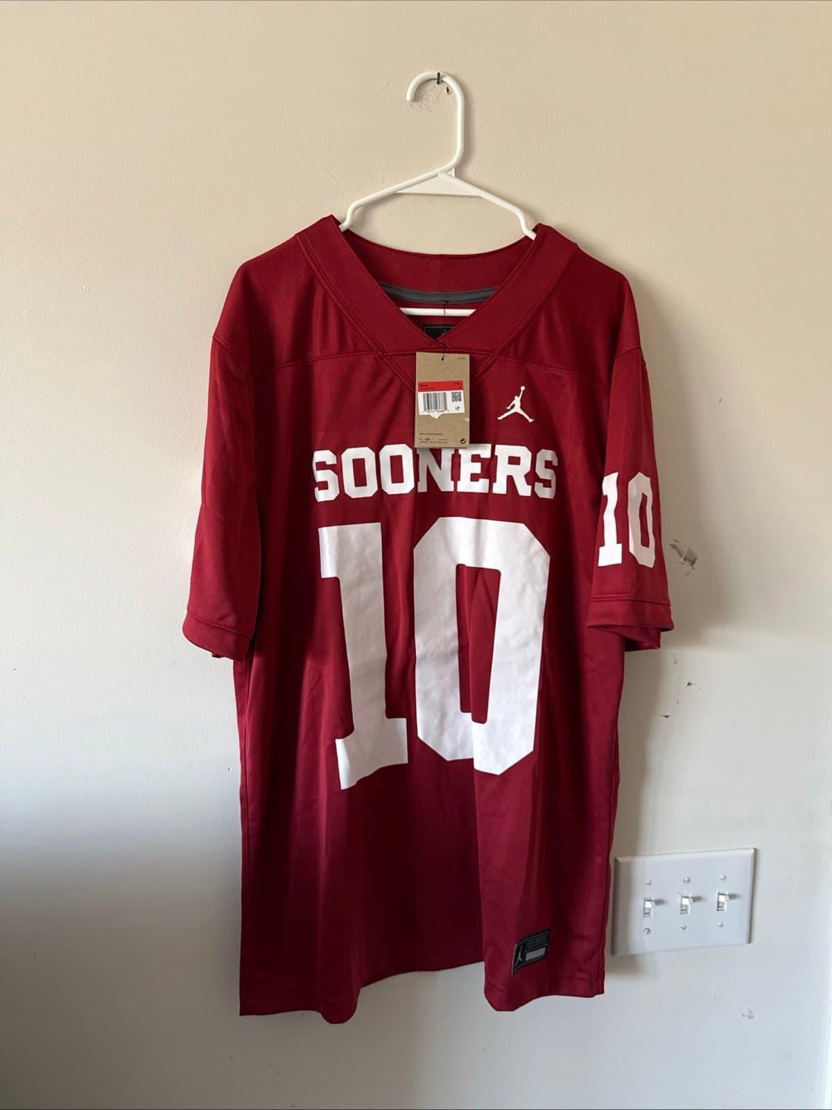 Men’s Jordan Jackson Arnold #10 Oklahoma Sooners NCAA Jersey Sz L - Maroon NWT - Image 1