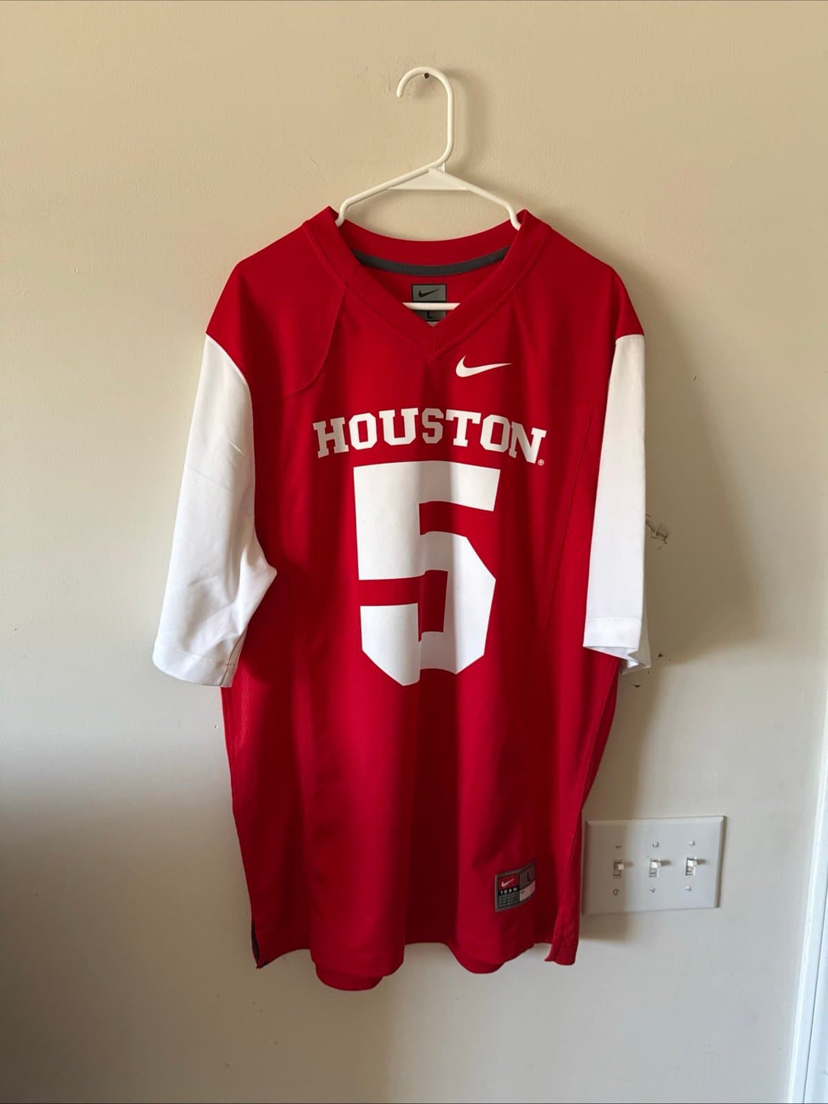 Men’s Nike University Of Houston Cougars #5 Football Home Red Jersey Sz L - Image 1