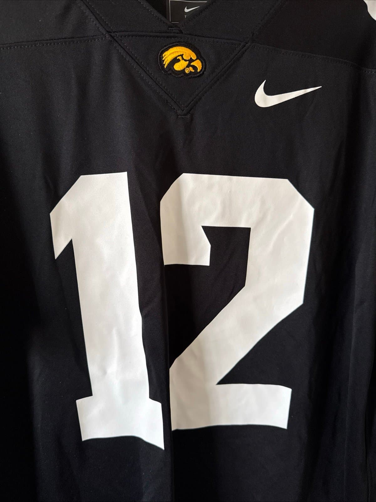 Men’s Nike Drew McNAMARA #12 Iowa Hawkeyes NCAA Football Jersey Sz M - RARE - Thumbnail 2