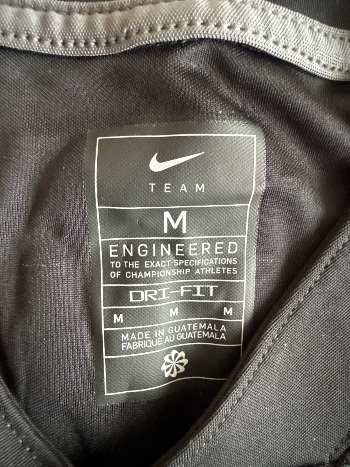 Men’s Nike Drew McNAMARA #12 Iowa Hawkeyes NCAA Football Jersey Sz M - RARE - Thumbnail 4