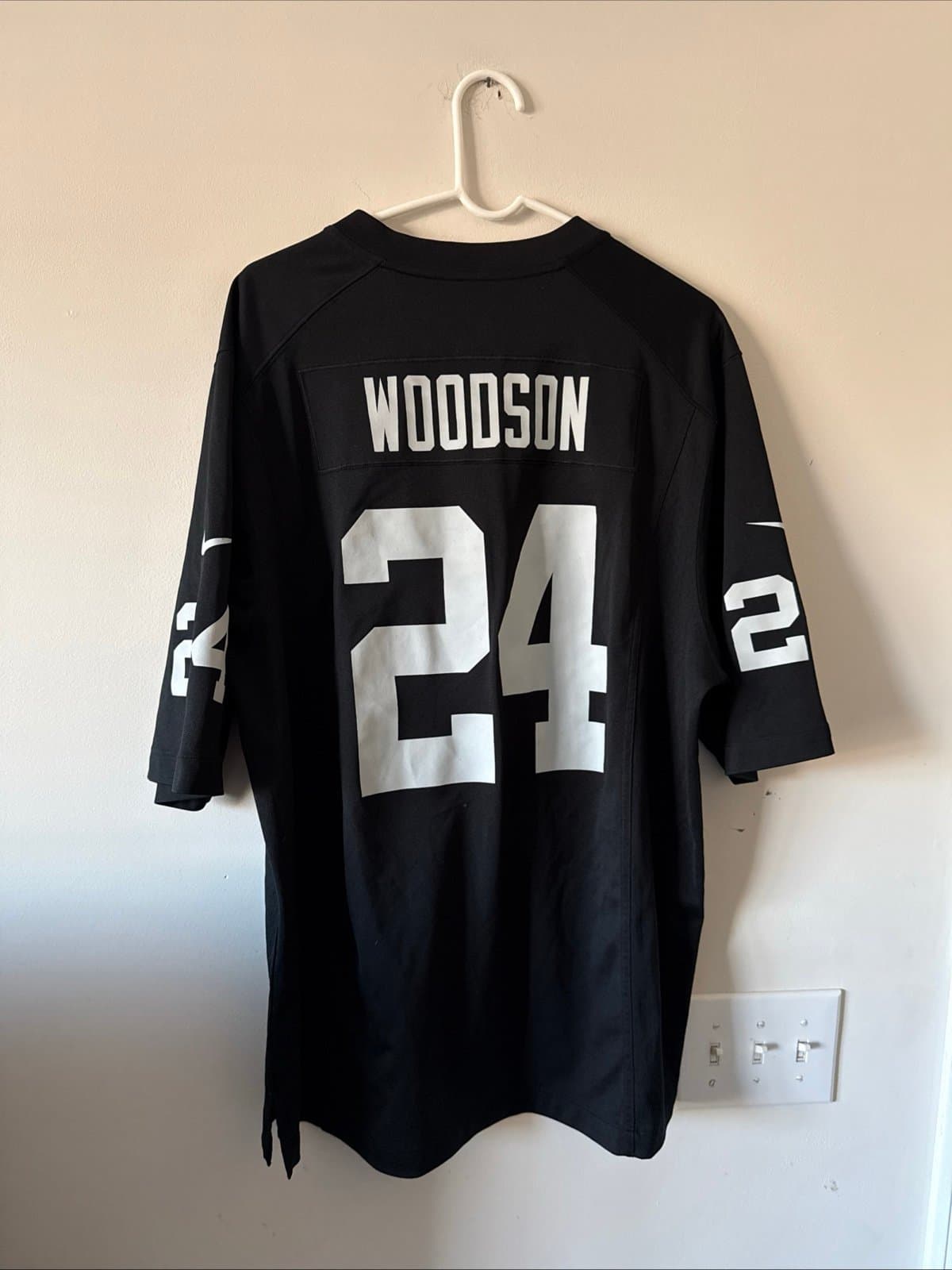 Men’s Nike Charles Woodson #24 Oakland Raiders NFL Jersey Sz XL - Black RARE - Thumbnail 6