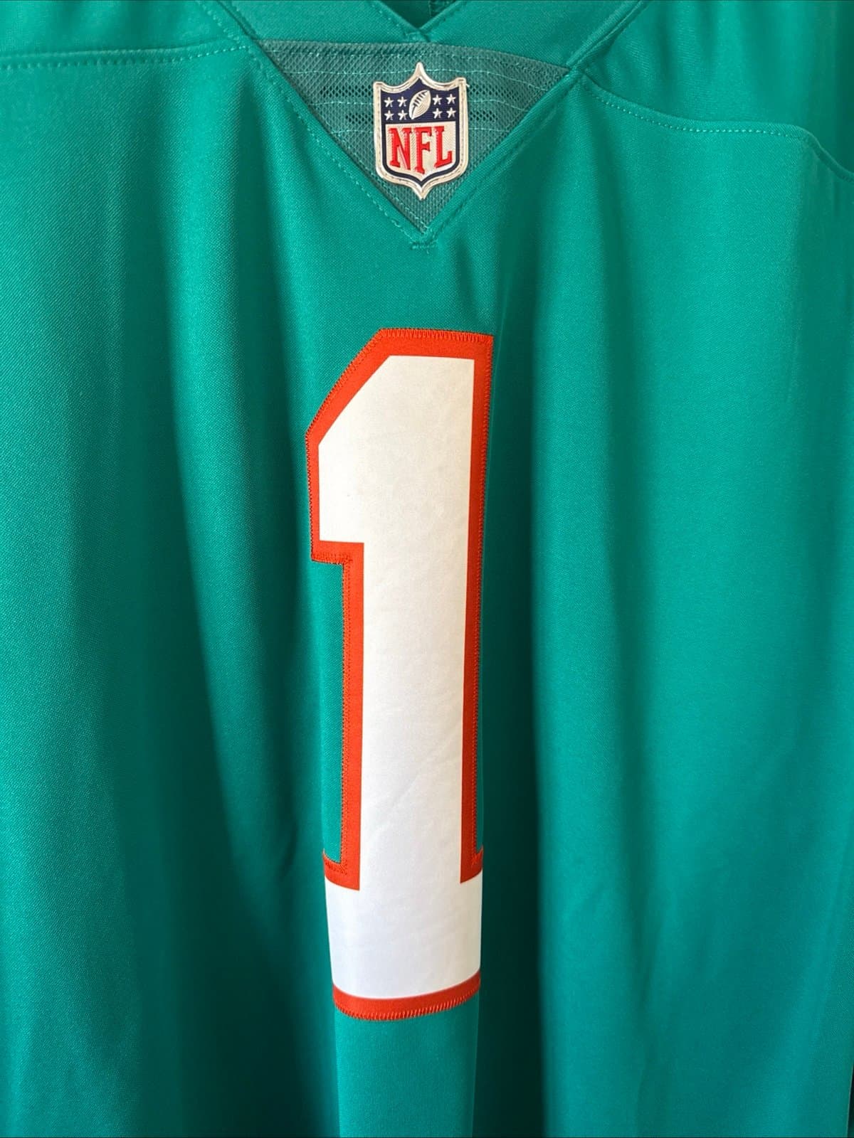 Men’s Nike Tua Tagovailoa #1 Miami Dolphins VaporLimited Throwback Jersey Sz 2XL - Thumbnail 2