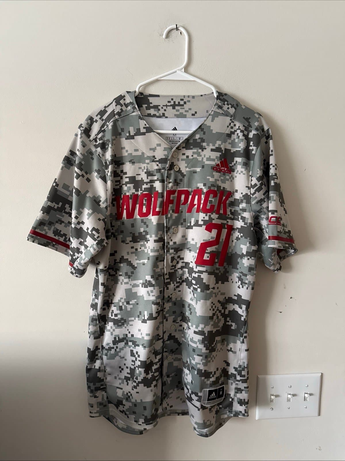 Men's adidas NC State Wolfpack #21 Replica Baseball NCAA Jersey Sz M - Camo RARE - Image 1