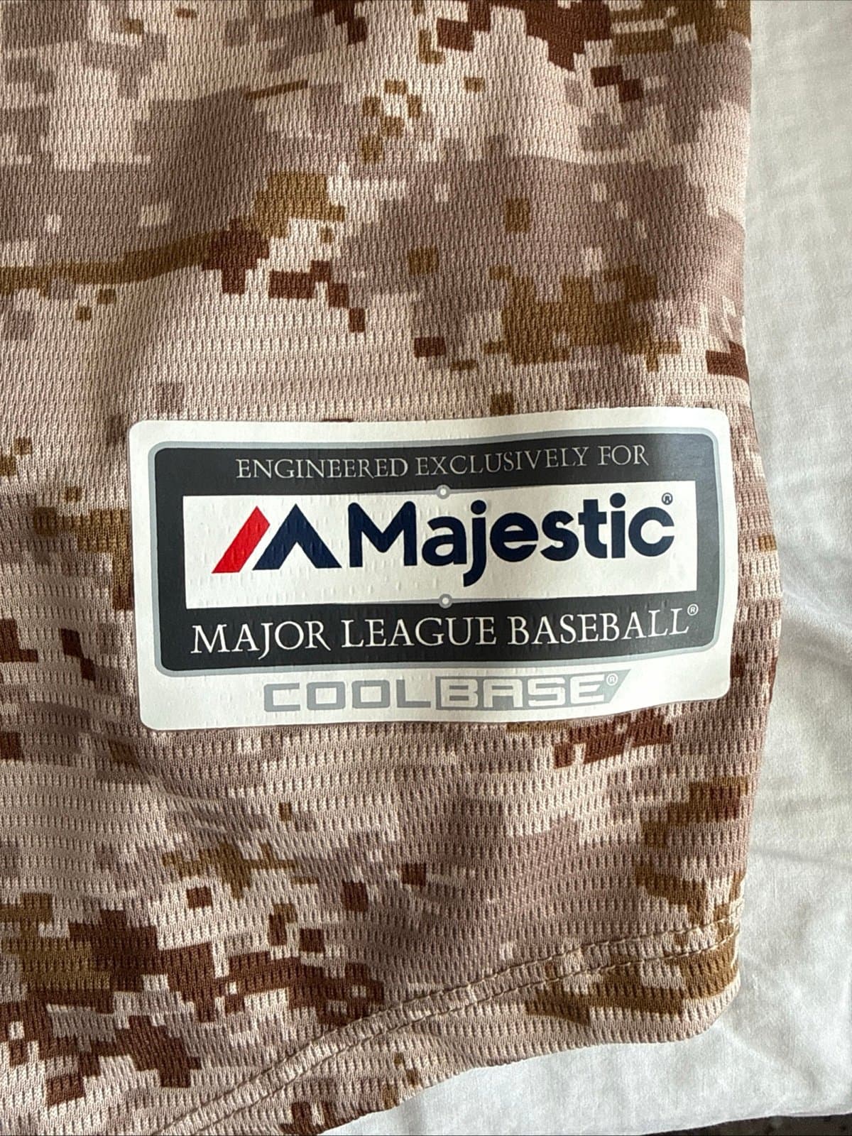 Men’s Majestic James Shields #33 SD Padres Digital Camo MLB Jersey Sz 2XL - RARE - Thumbnail 3