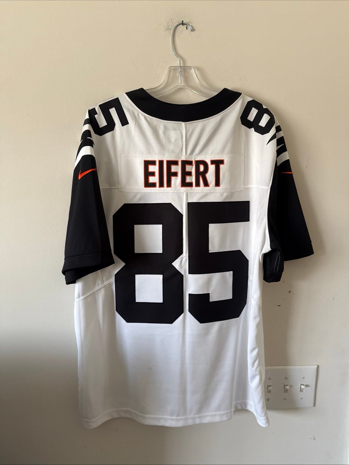 Men’s Nike Tyler Eifert #85 Bengals Color Rush Vapor Lmtd Jersey Sz XL - RARE - Thumbnail 6