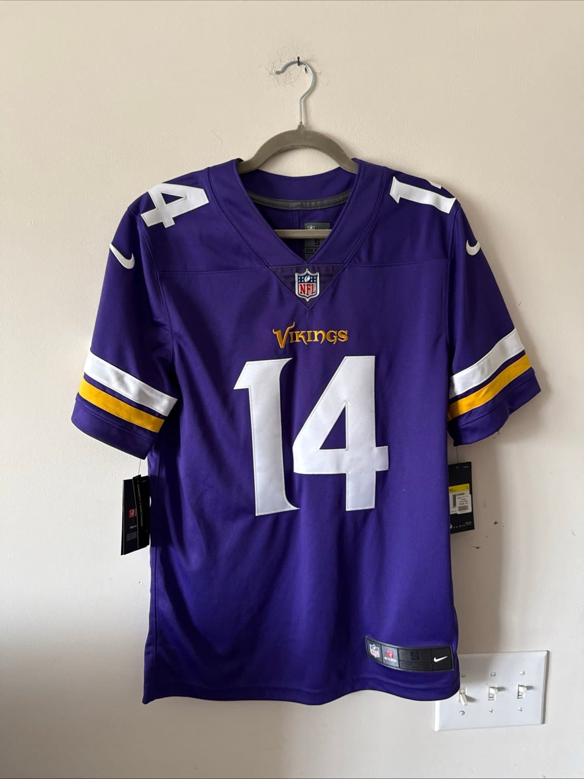 Men’s Nike Stefon Diggs #14 Minnesota Vikings Vapor Limited Jersey Sz S NWT RARE - Image 1