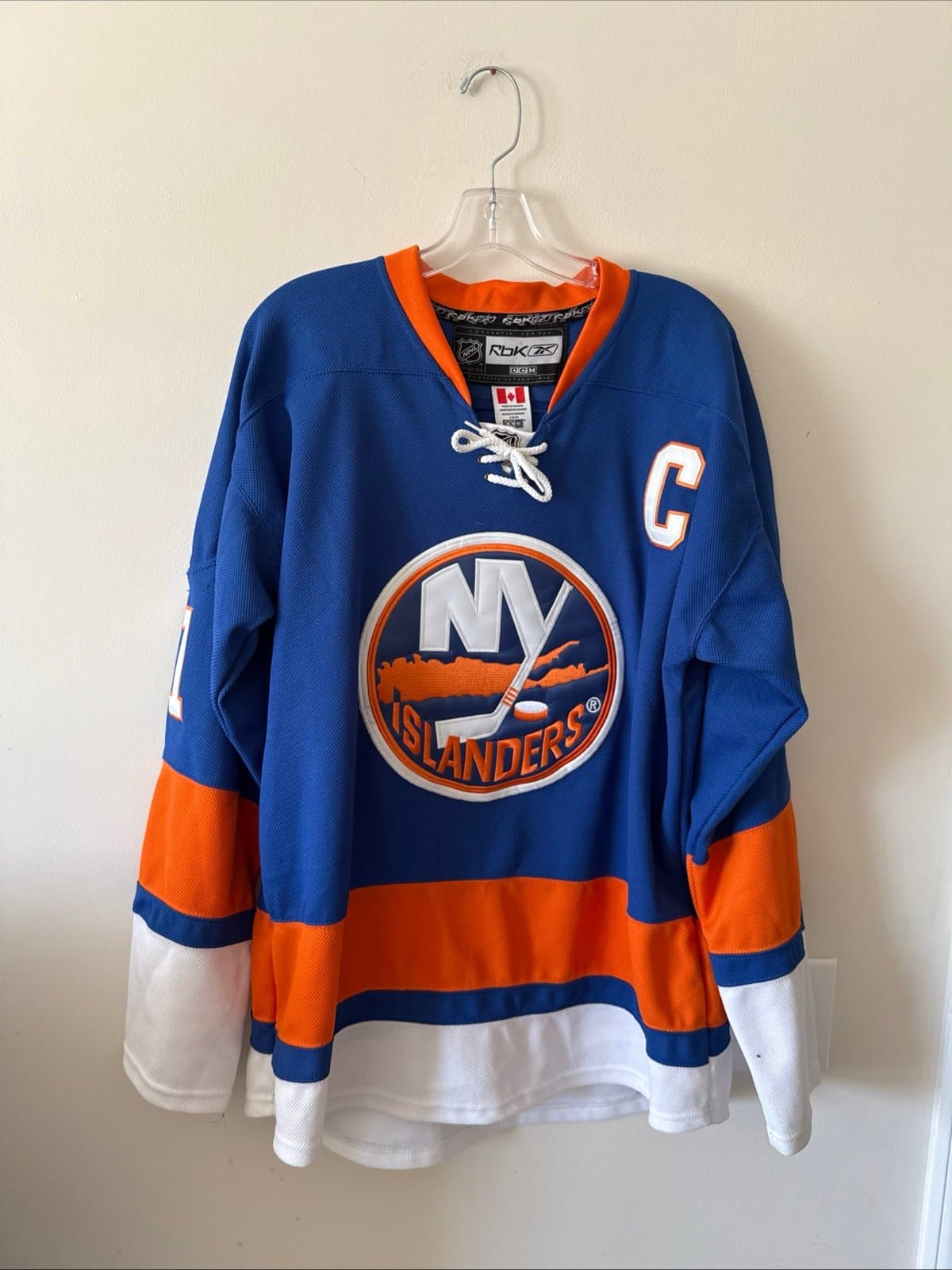 Men’s Reebok New York Islanders John Tavares #91 Jersey NHL Sz 50 - Blue NWOT - Image 1