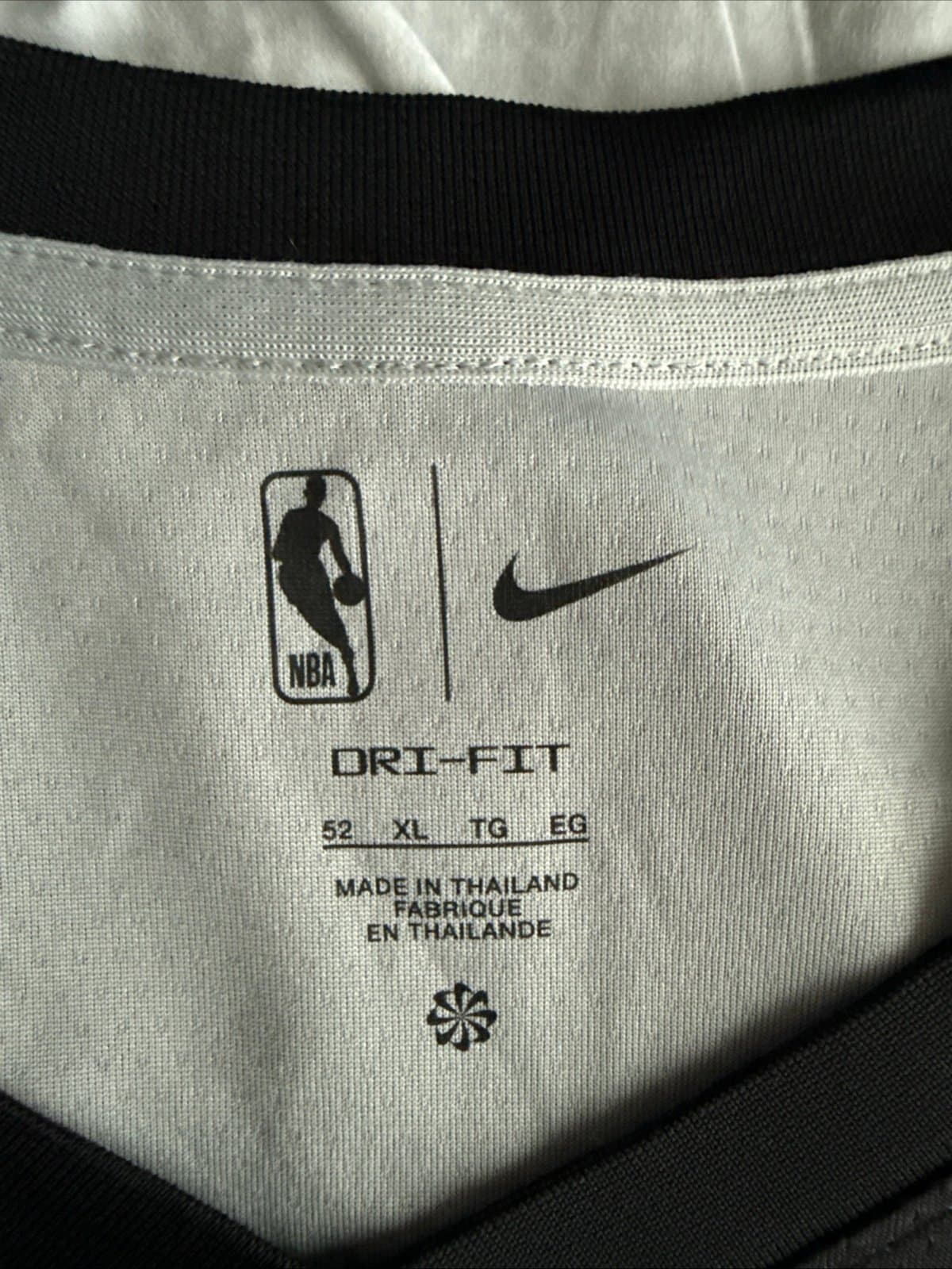 Men’s Nike Nic Claxton #33 KAWS 2024-25 Brooklyn Nets City Edition Jersey Sz 52 - Thumbnail 4