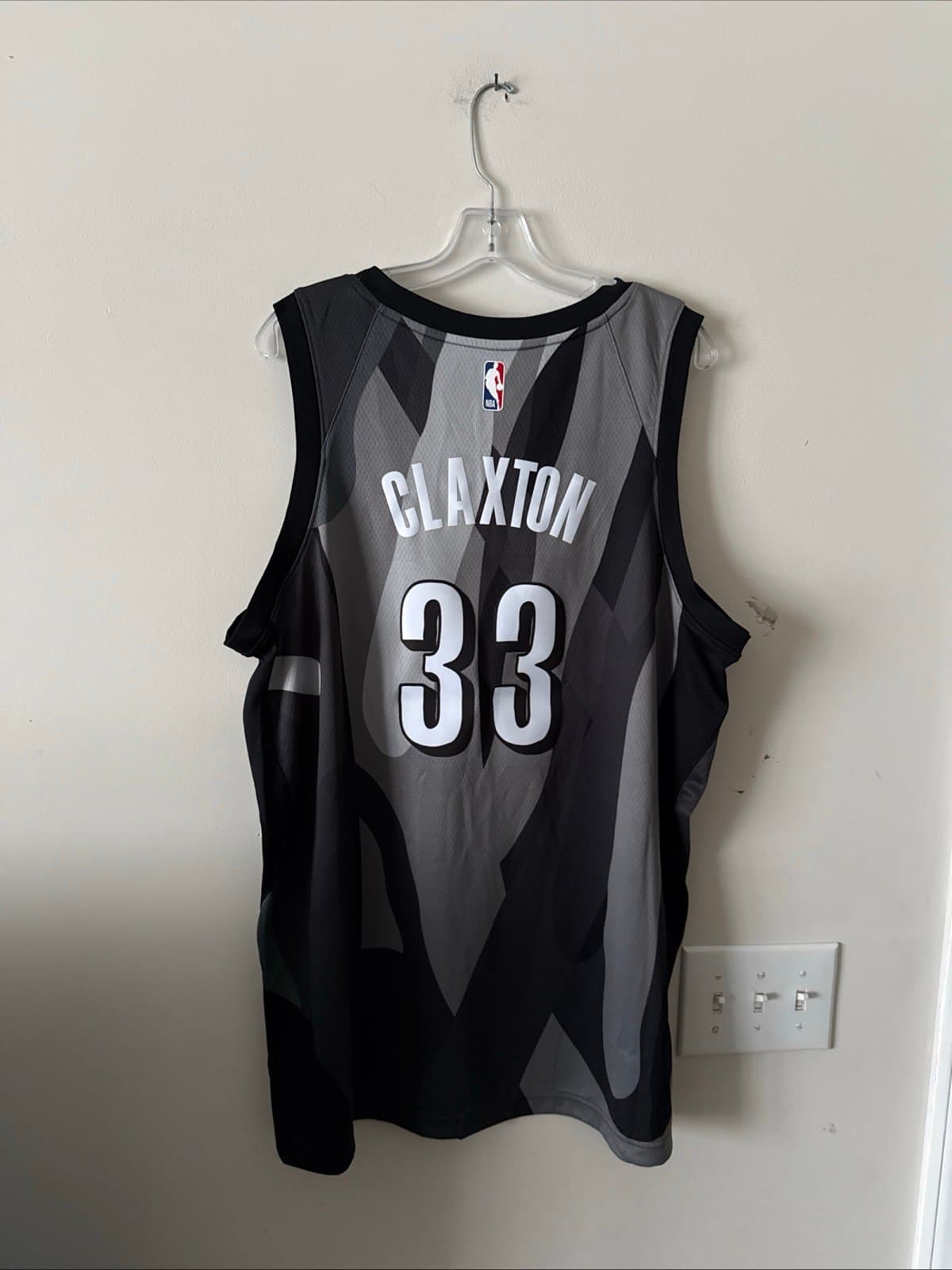 Men’s Nike Nic Claxton #33 KAWS 2024-25 Brooklyn Nets City Edition Jersey Sz 52 - Thumbnail 7