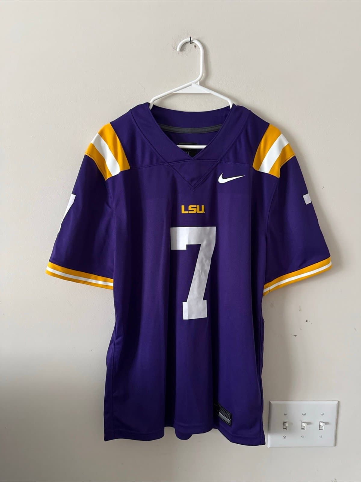 Men’s Nike Leonard Fournette #7 LSU Tigers NCAA Jersey Sz M - Purple RARE - Image 1